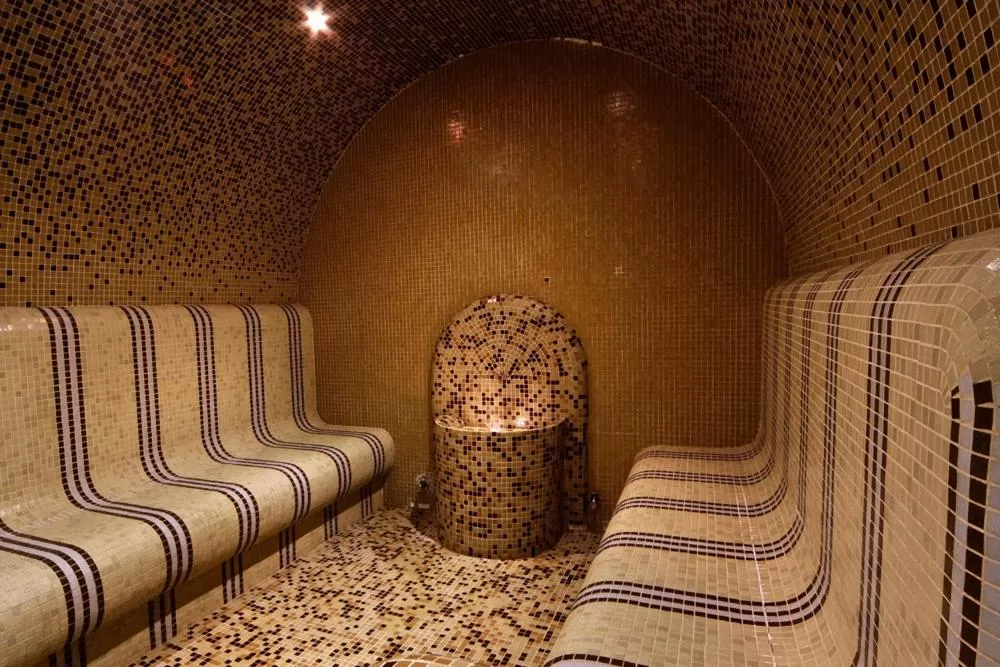 Steam room in Rhodopi Home Hotel Chepelare- Half Board & Wellness