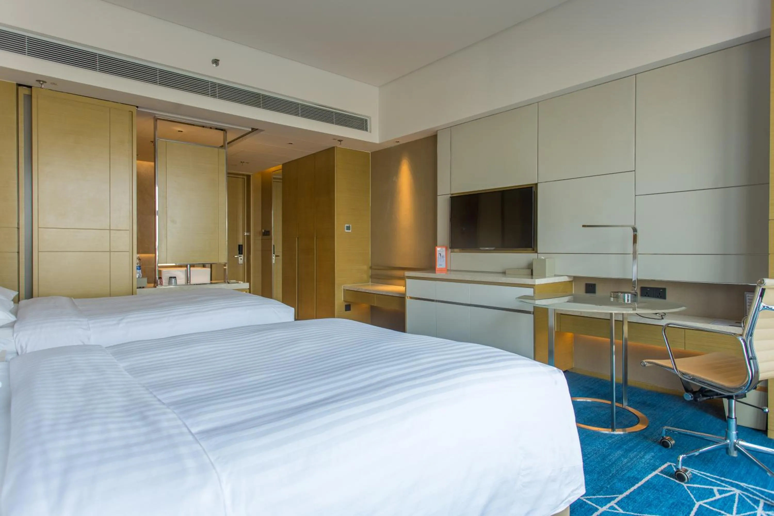 TV and multimedia, Bed in Courtyard by Marriott Shunde Longjiang, Near Furniture Fair