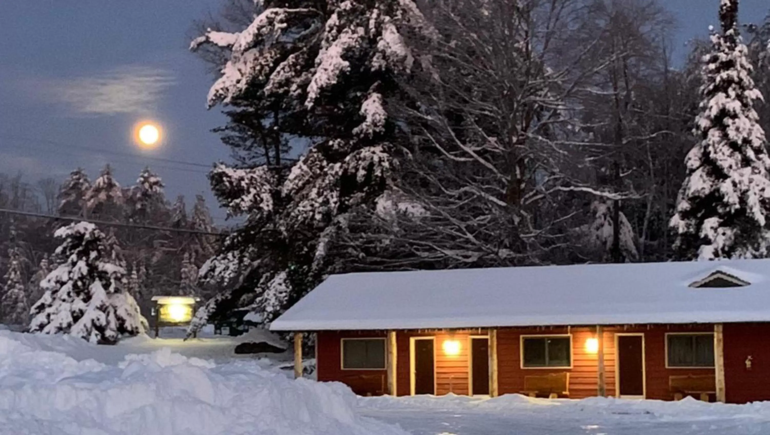 Property building, Winter in North Creek Lodge at Gore Mountain