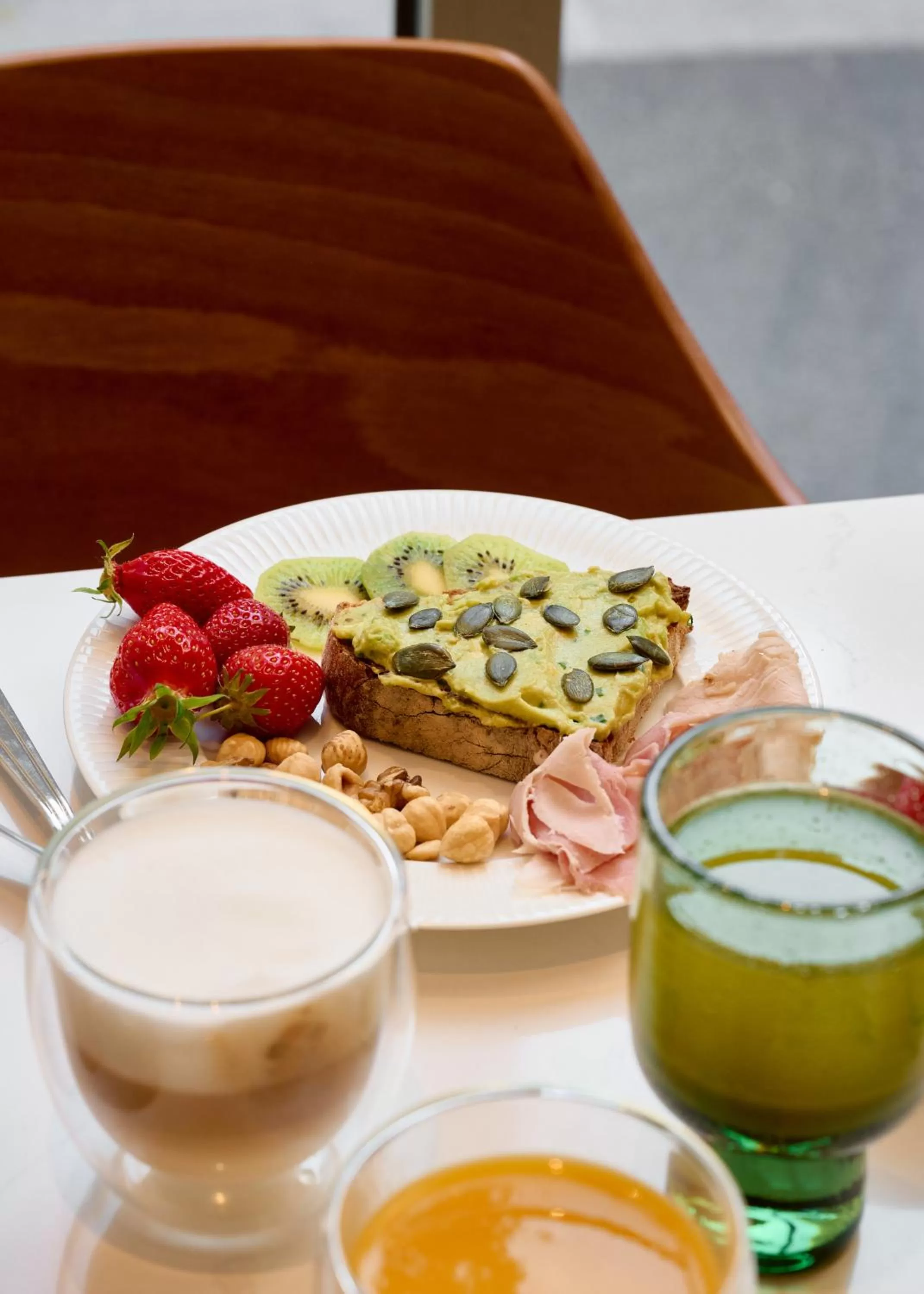 Restaurant/places to eat in Padam Hôtel