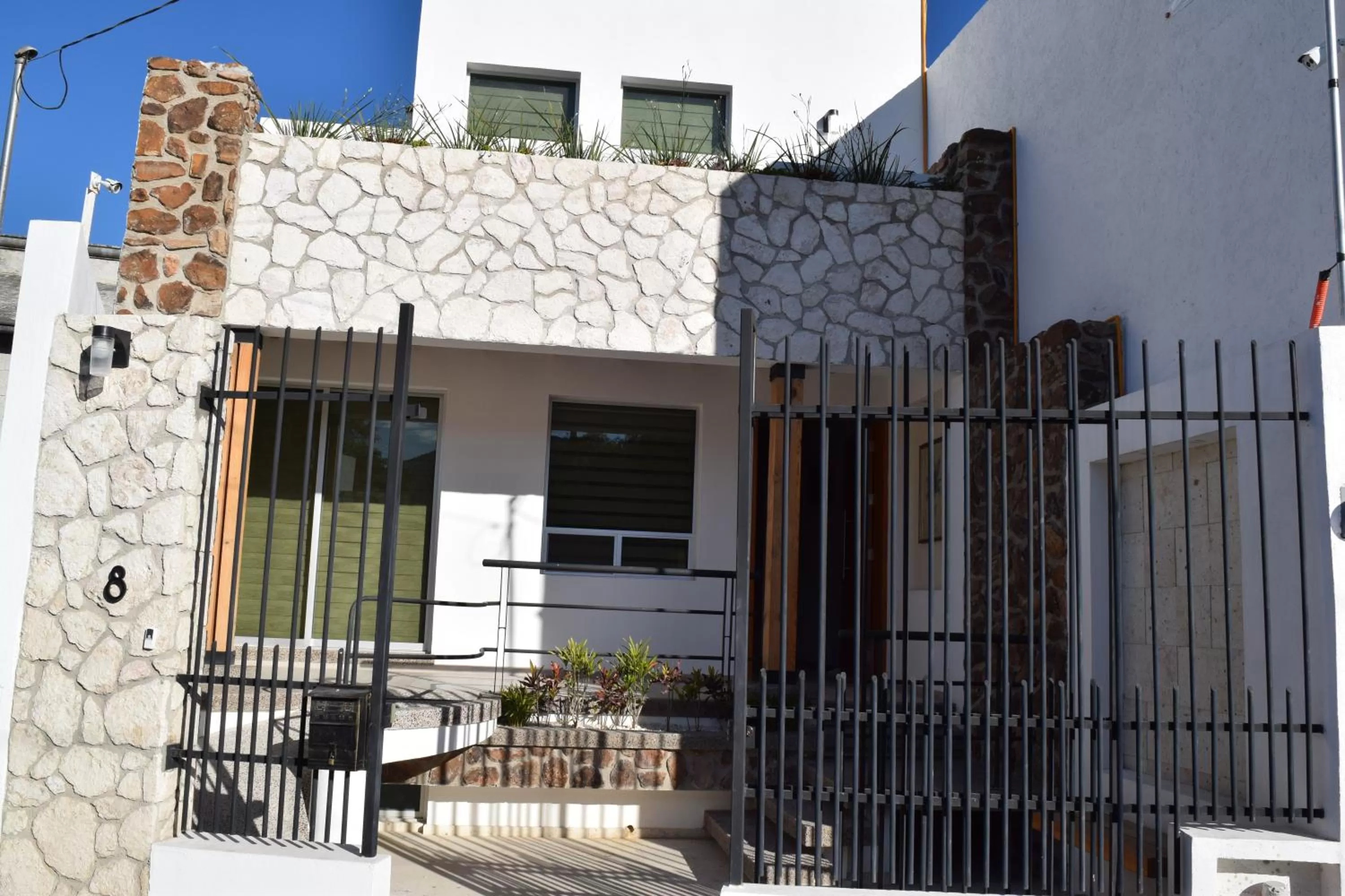 Facade/entrance in Hotel la Cuesta Toscana