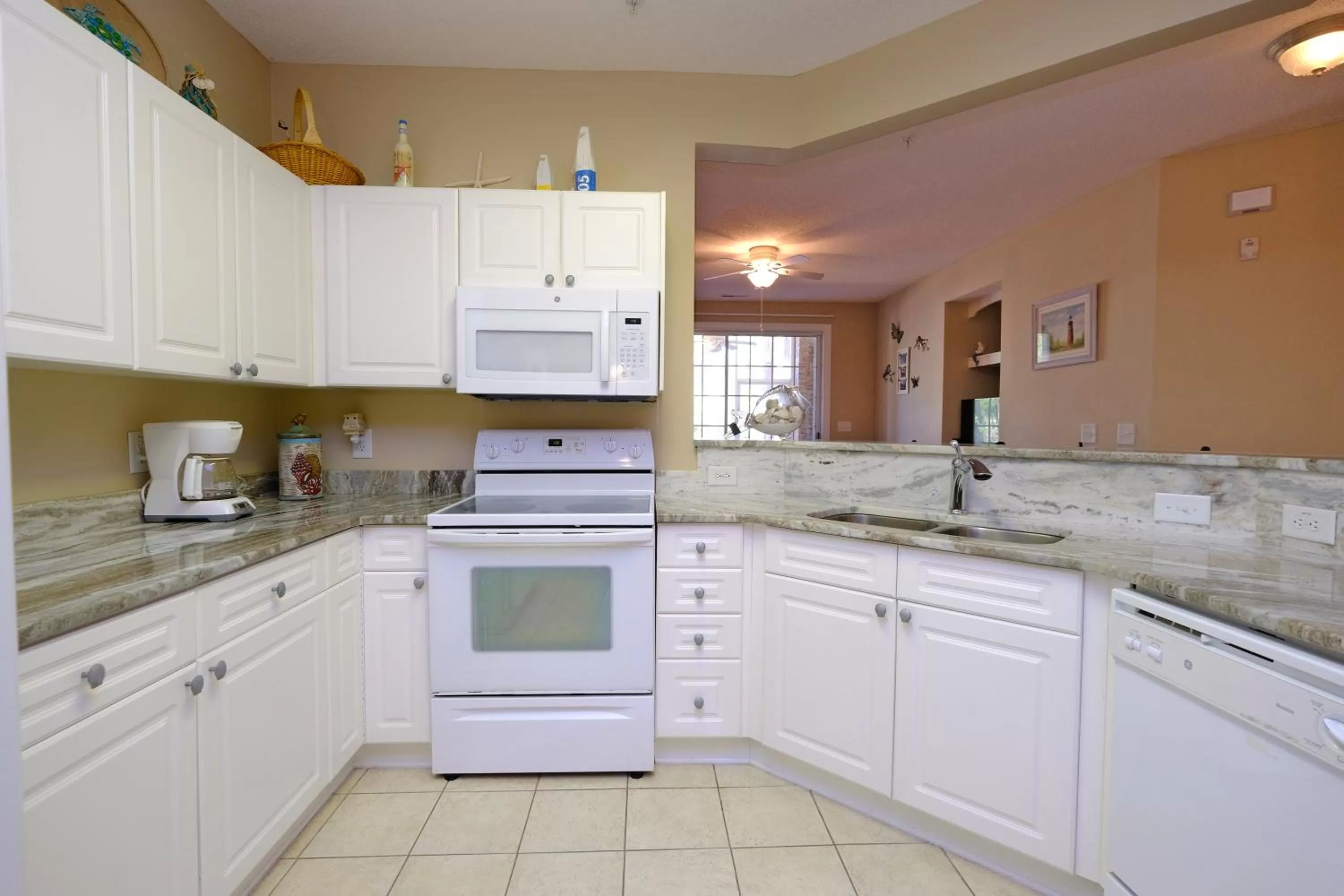 Kitchen or kitchenette in Barefoot Resort Golf & Yacht Club Villas