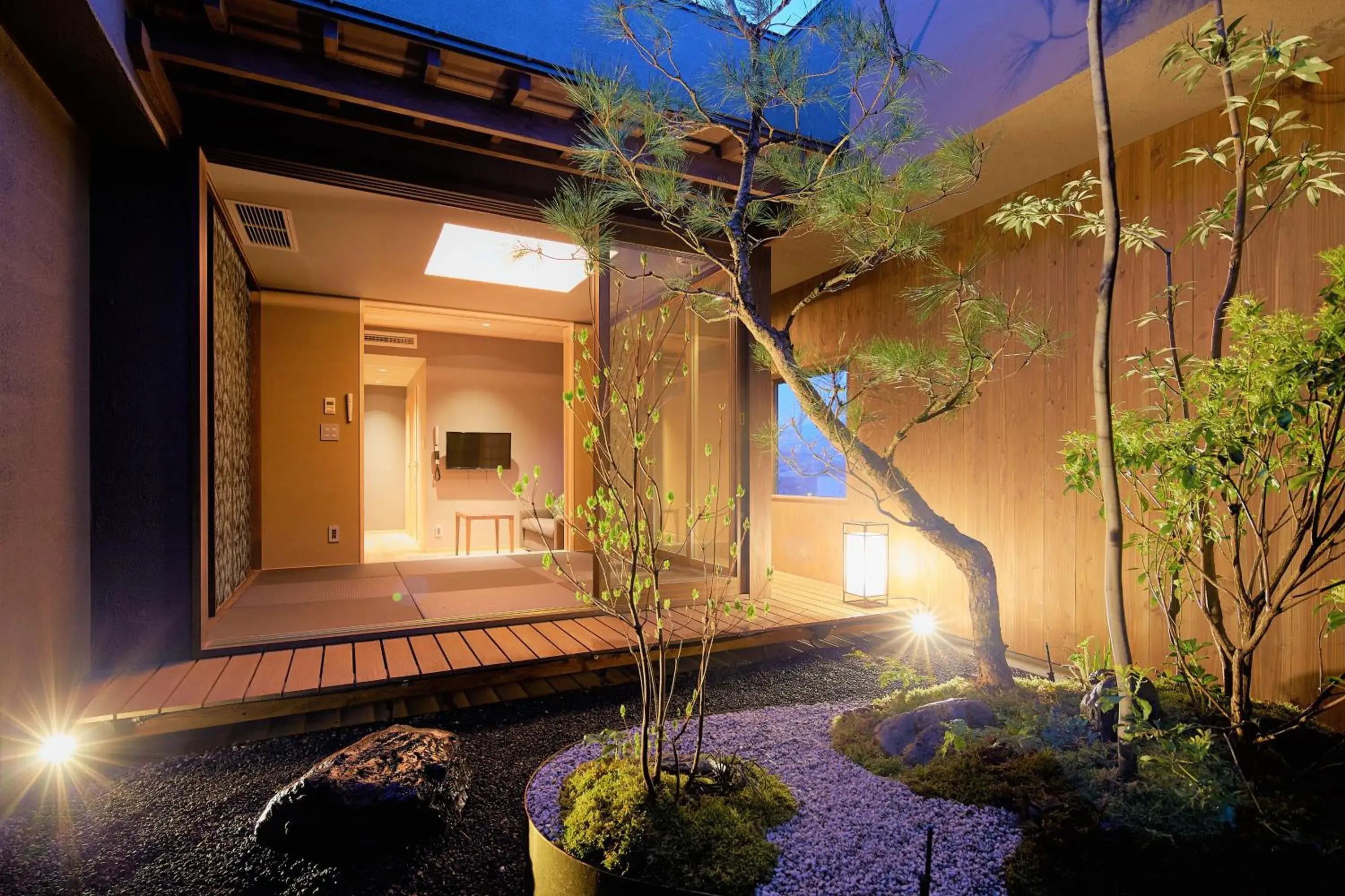 Garden view in Gozan Hotel & Serviced Apartment Higashiyama Sanjo