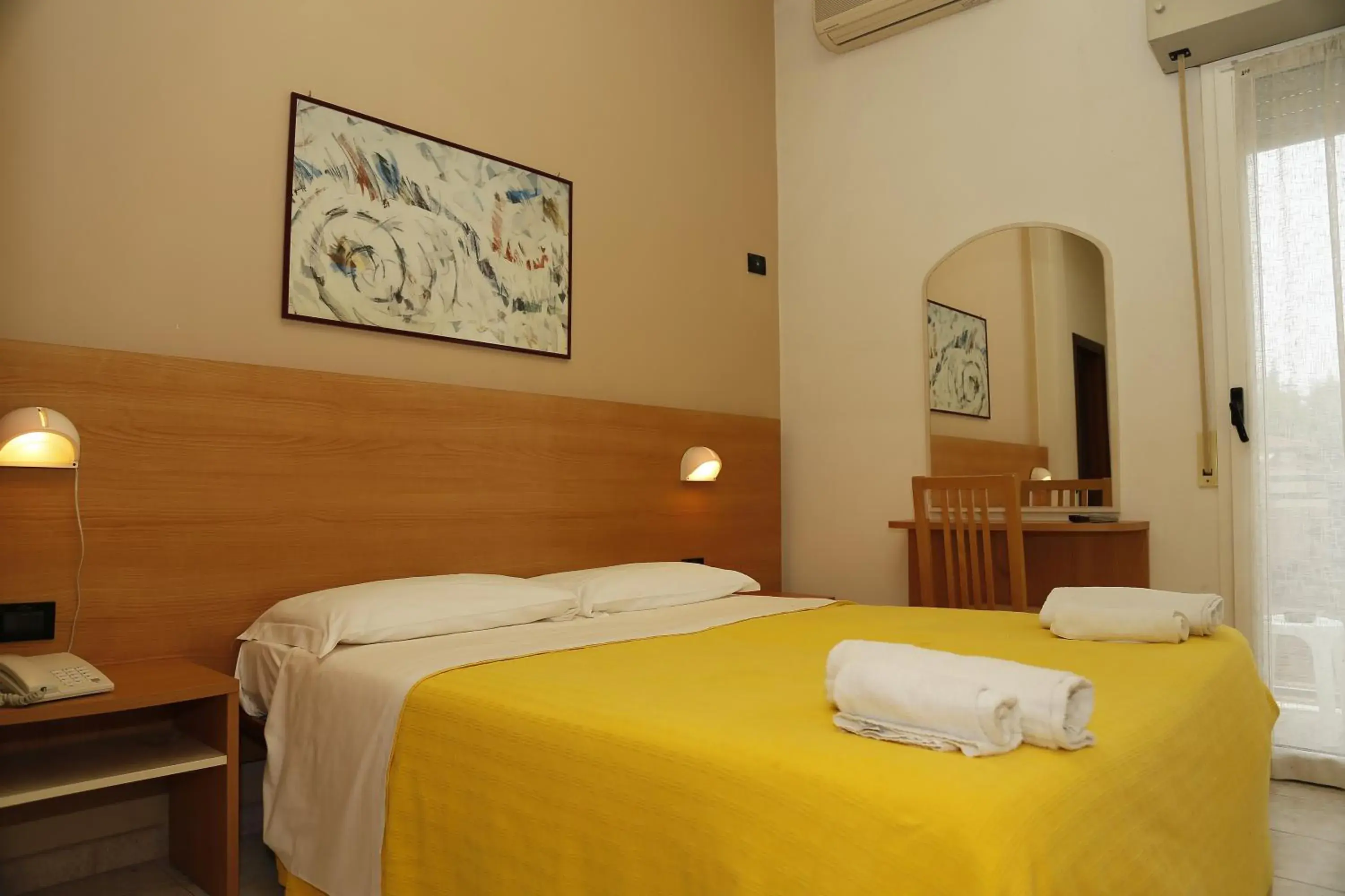 Bedroom, Bed in Hotel Villa Dina