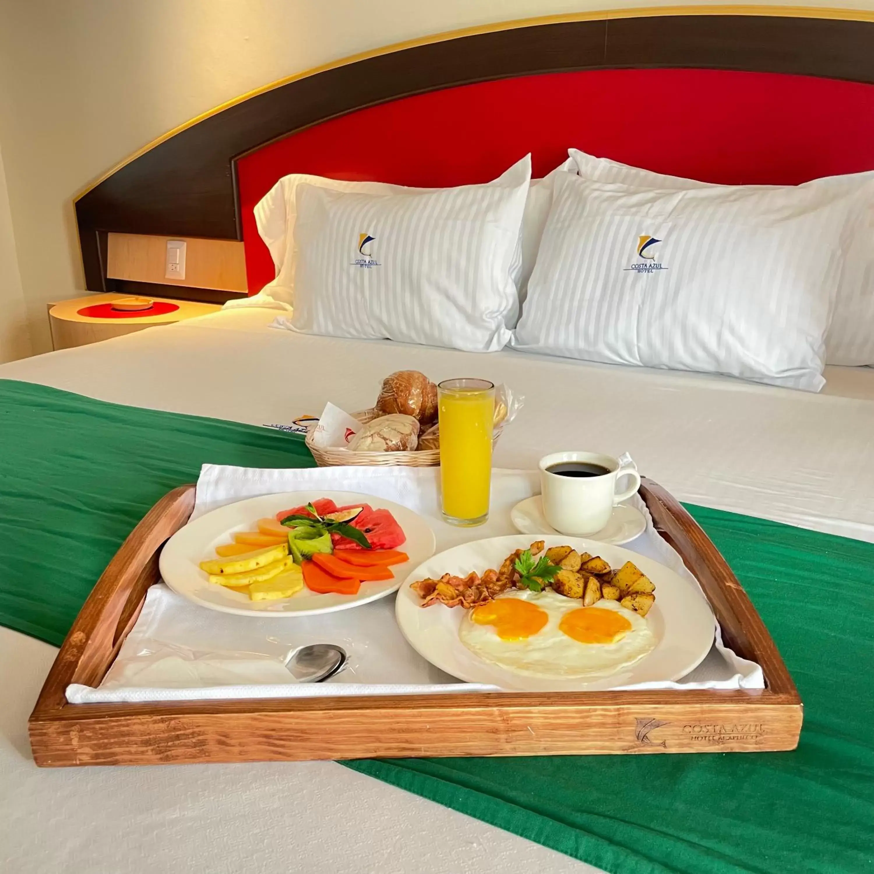 Food and drinks, Bed in Hotel Costa Azul