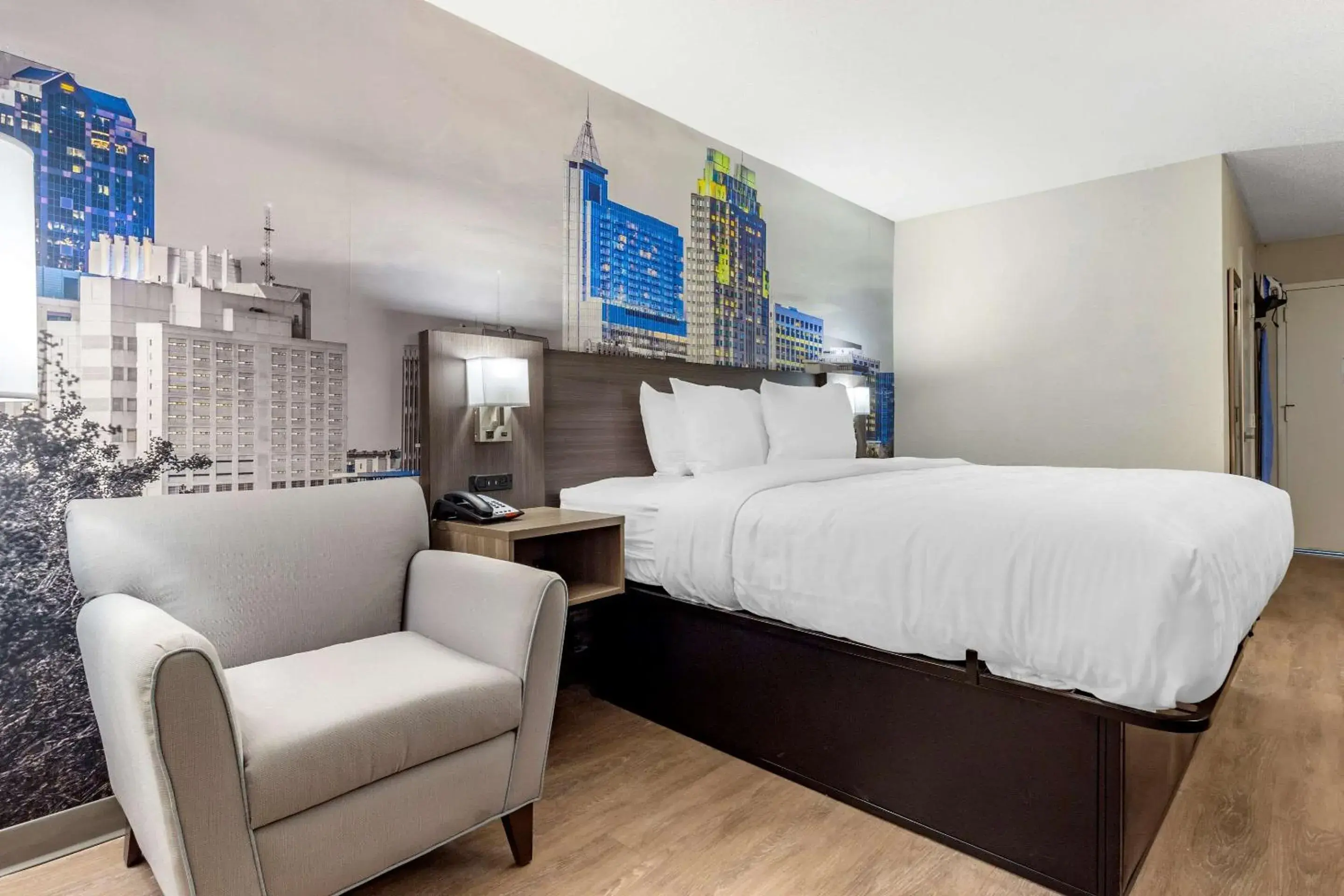 Photo of the whole room, Bed in Clarion Pointe Raleigh Midtown Photo of the whole room, Bed in Clarion Pointe Raleigh Midtown