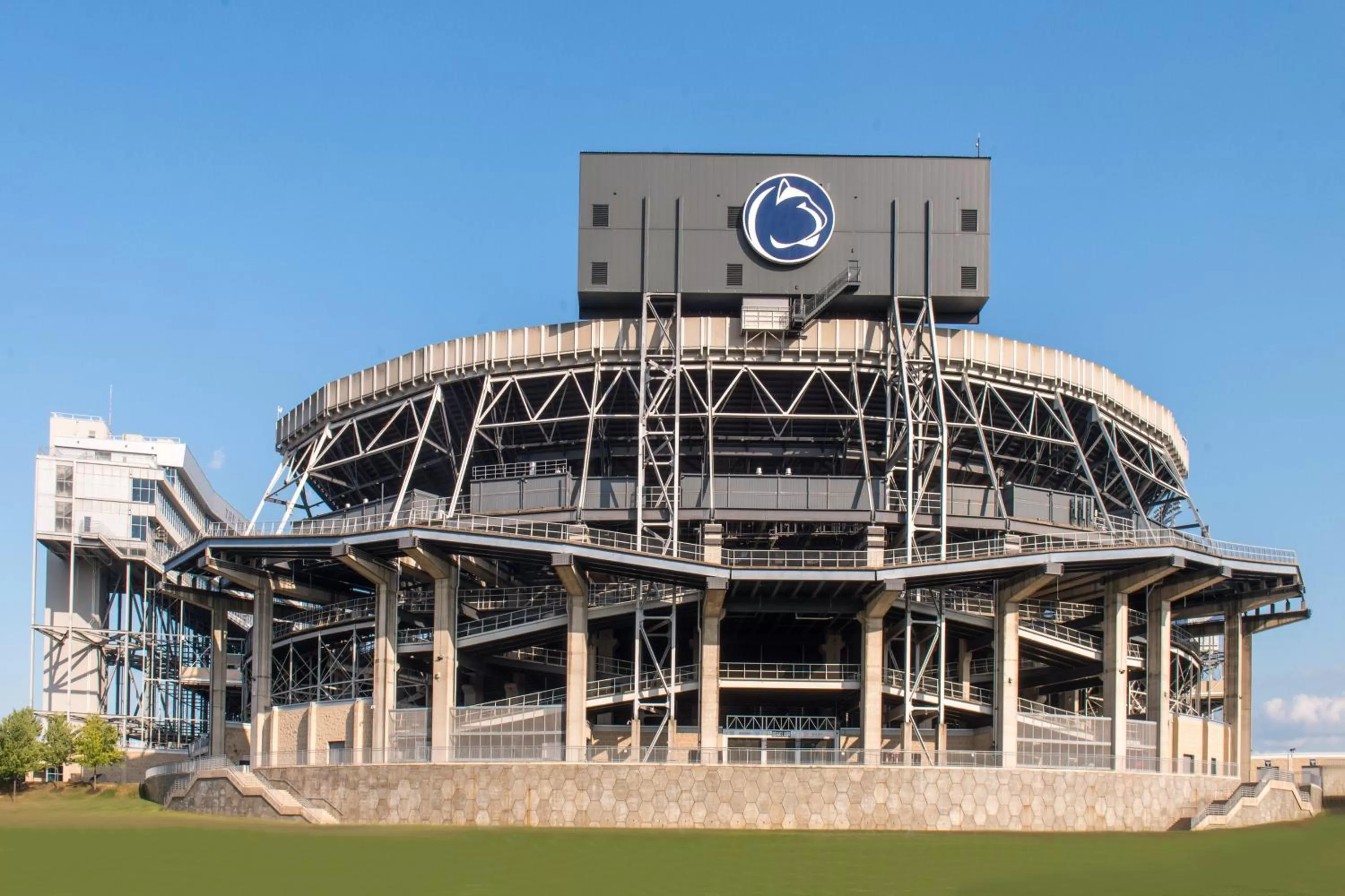 Area and facilities in Holiday Inn Express State College at Williamsburg Square by IHG