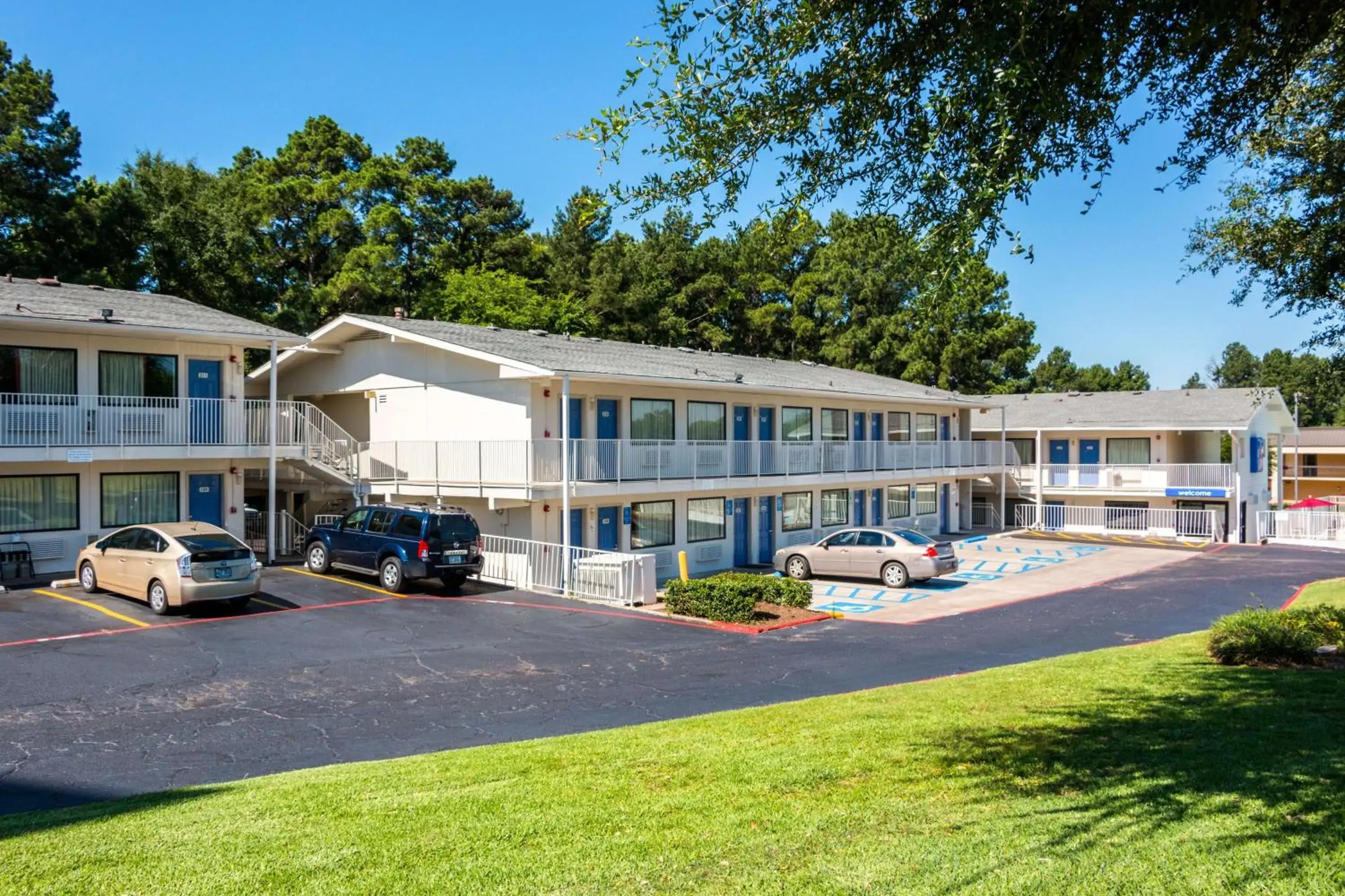 Property building in Motel 6-Longview, TX Property building in Motel 6-Longview, TX
