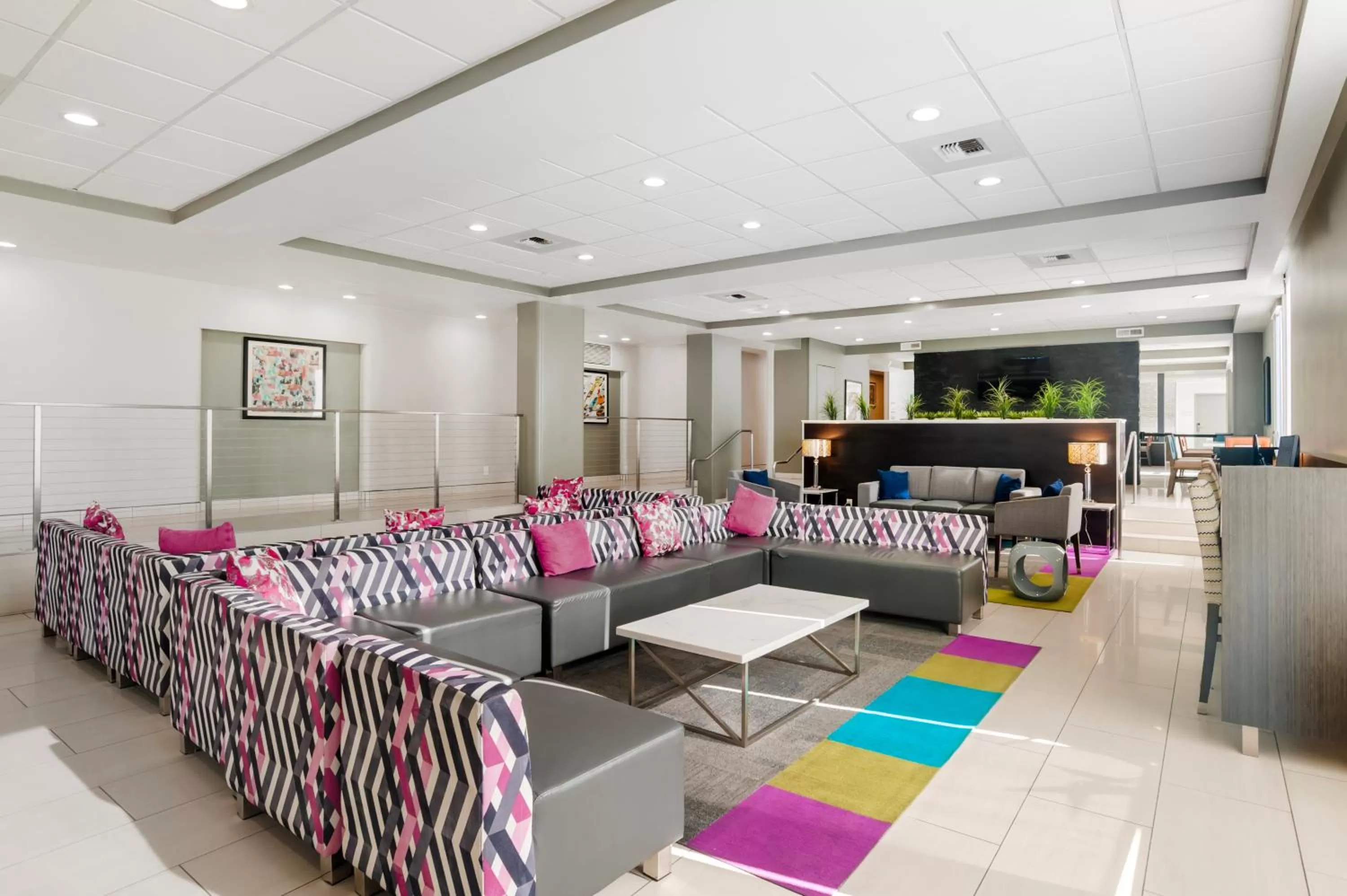 Lobby or reception in Best Western Plus Commerce Hotel