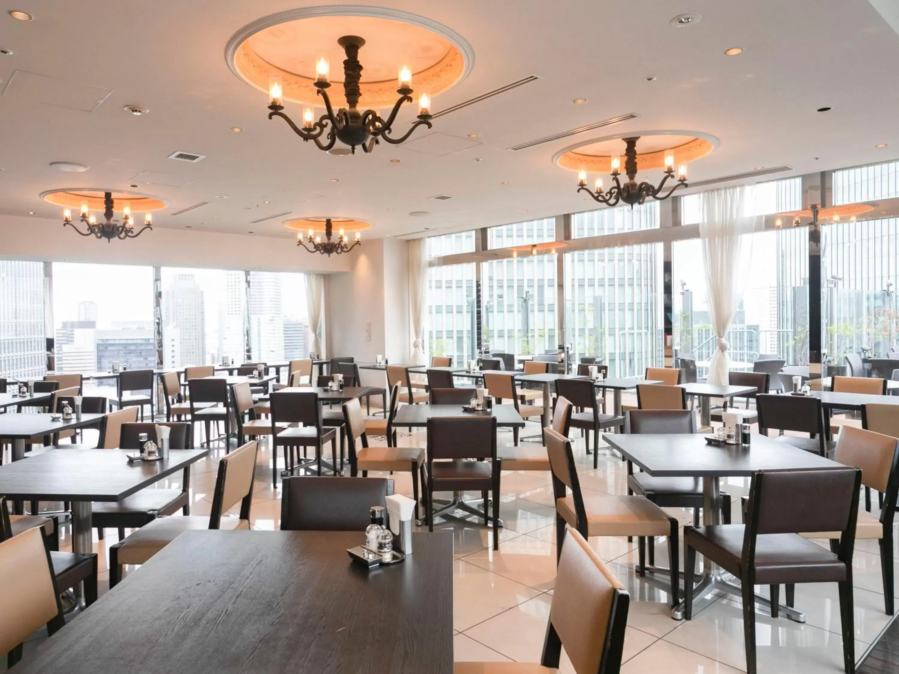 Restaurant/places to eat in APA Hotel Osaka Higobashi Ekimae Restaurant/places to eat in APA Hotel Osaka Higobashi Ekimae