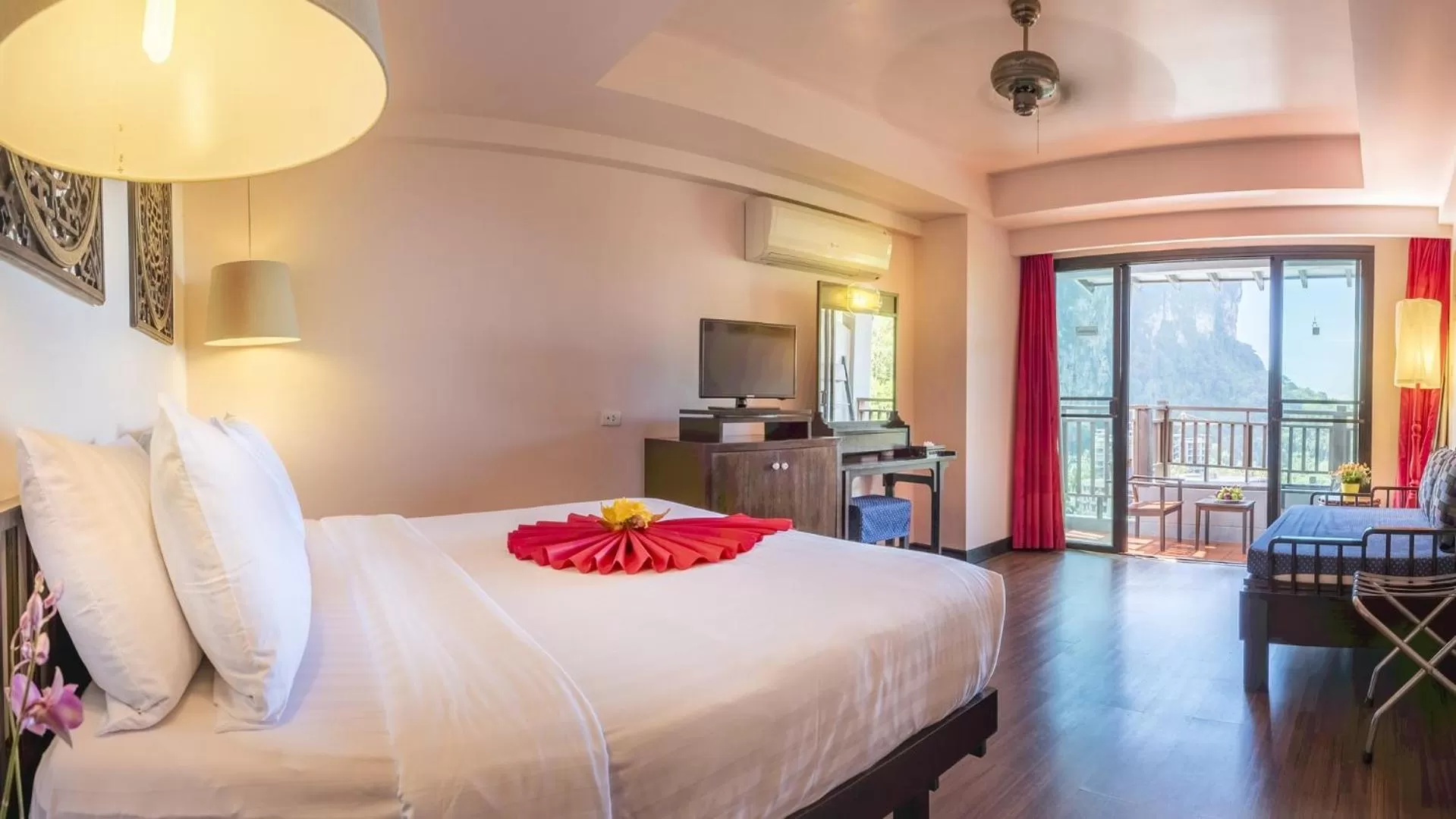 Photo of the whole room, Bed in Krabi Chada Resort