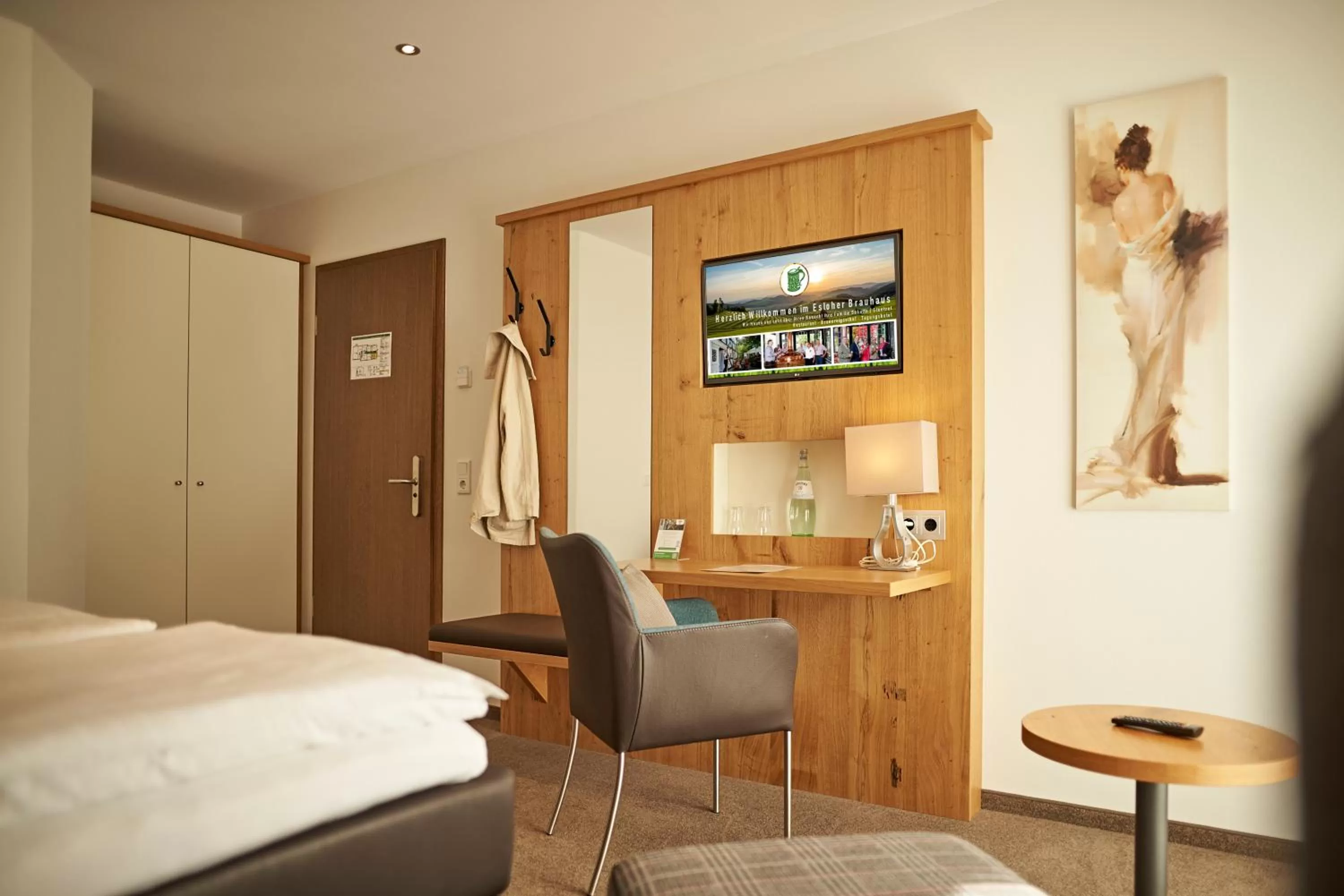 Photo of the whole room, Bed in Domschänke Eslohe Brauereigasthof