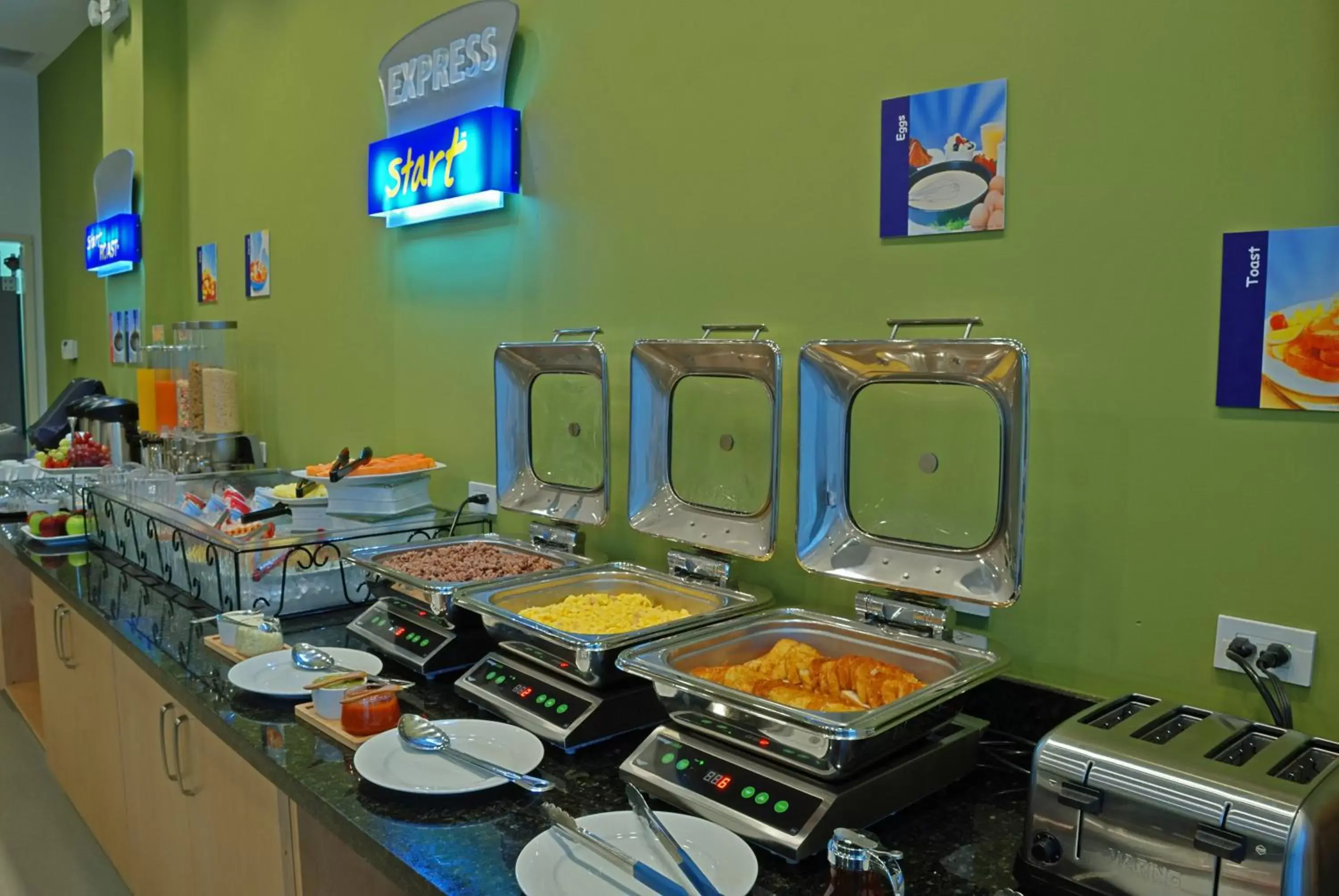 Breakfast, Casino in Holiday Inn Express Managua, an IHG Hotel