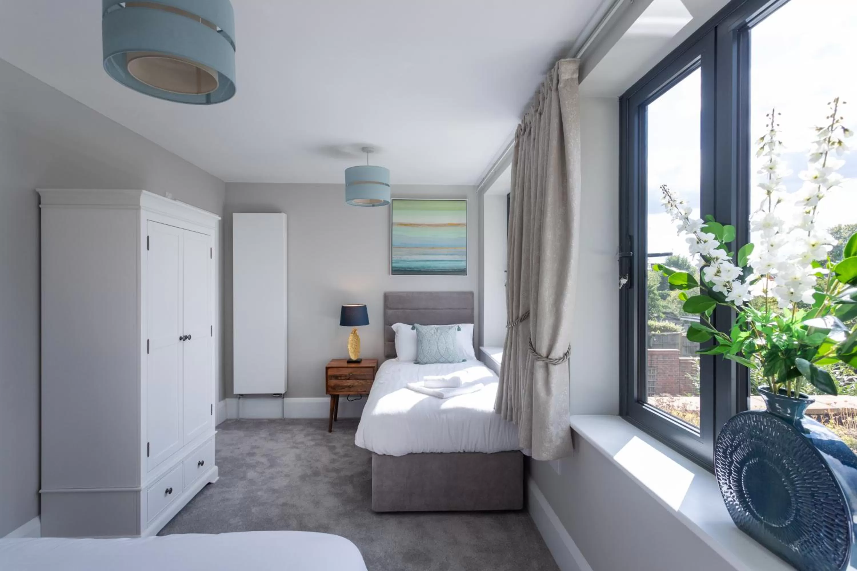 Bedroom, Bed in No.192 Oxford