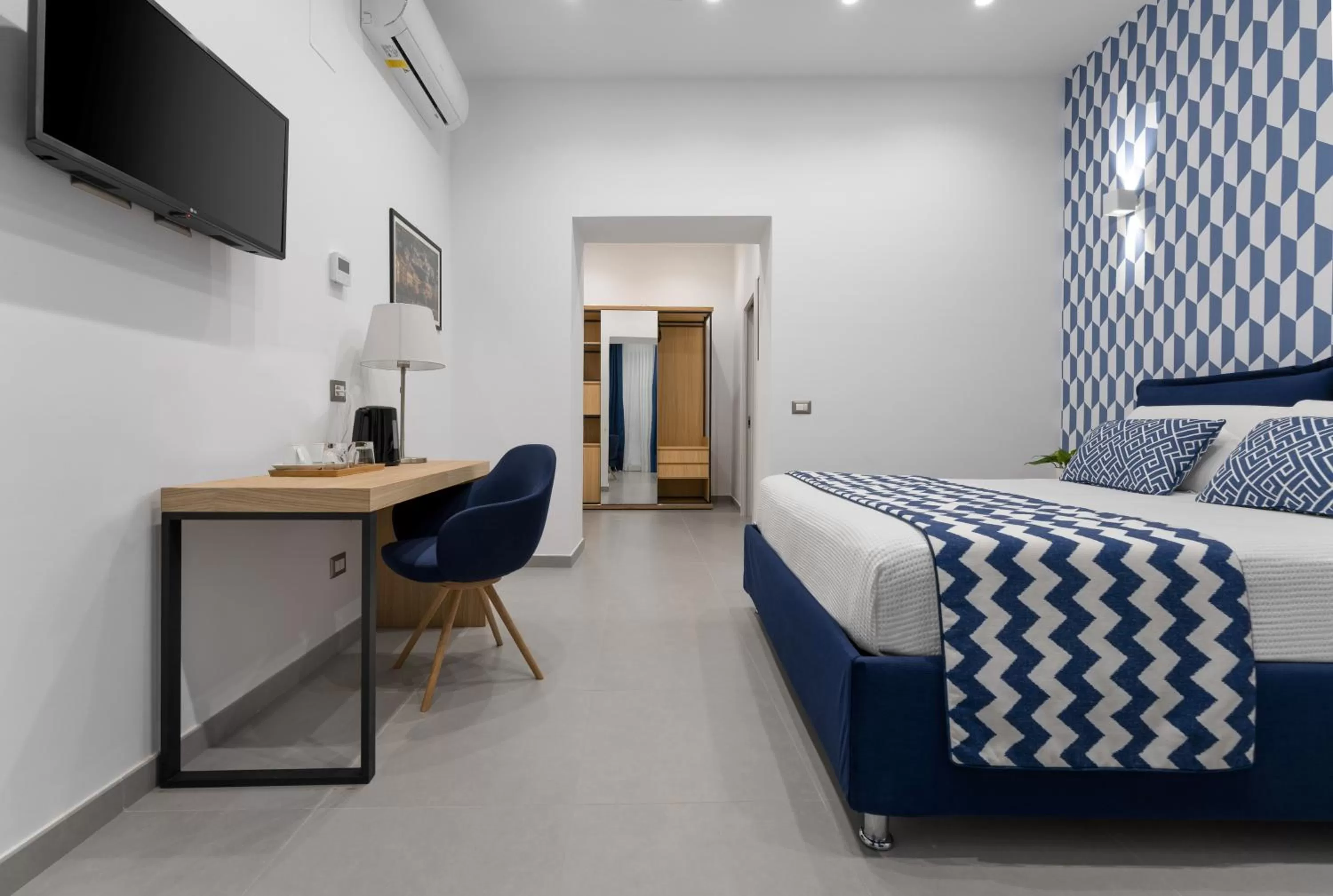 Bed in HSuites Luxury B&B