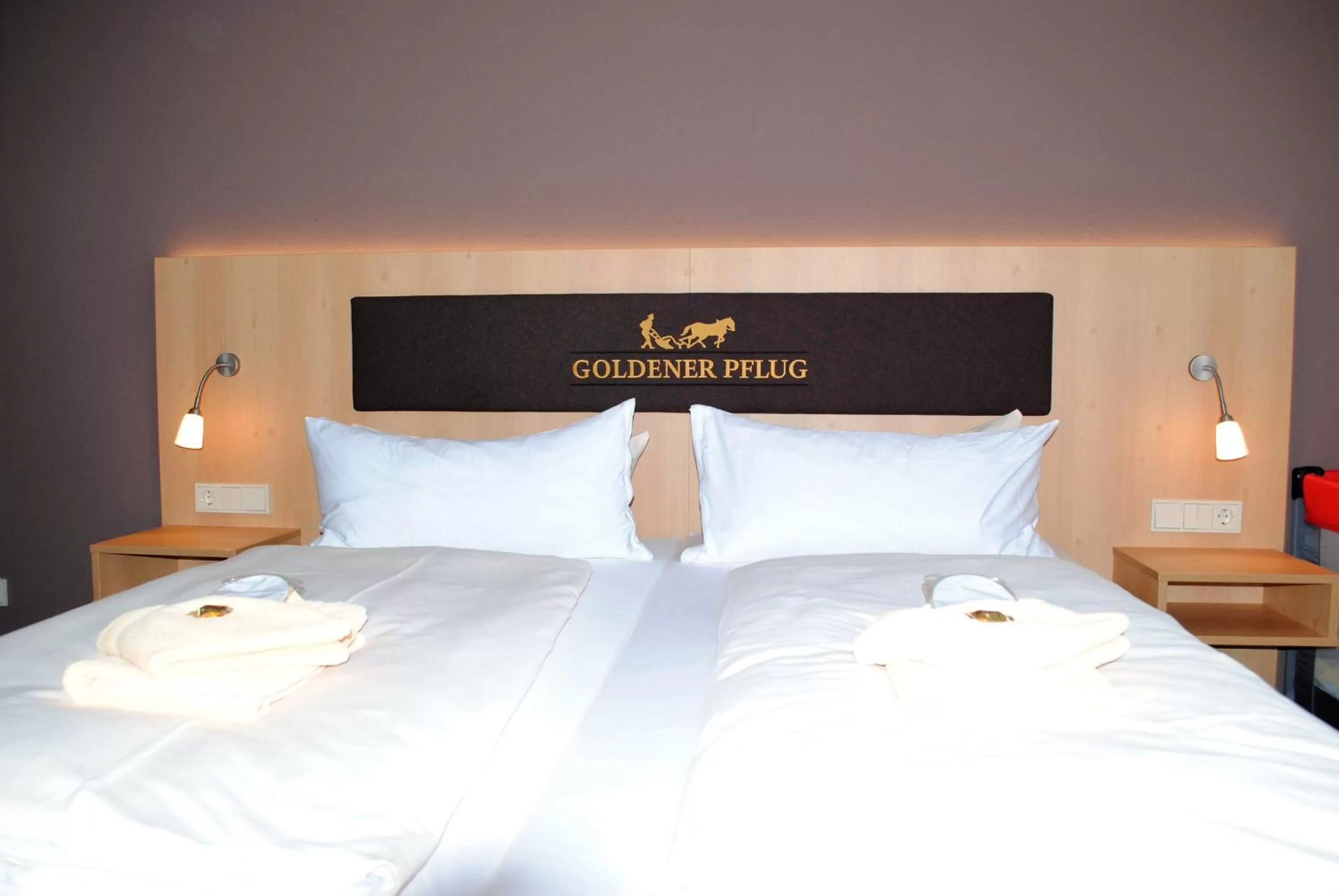 Bedroom, Bed in Landgasthof Goldener Pflug