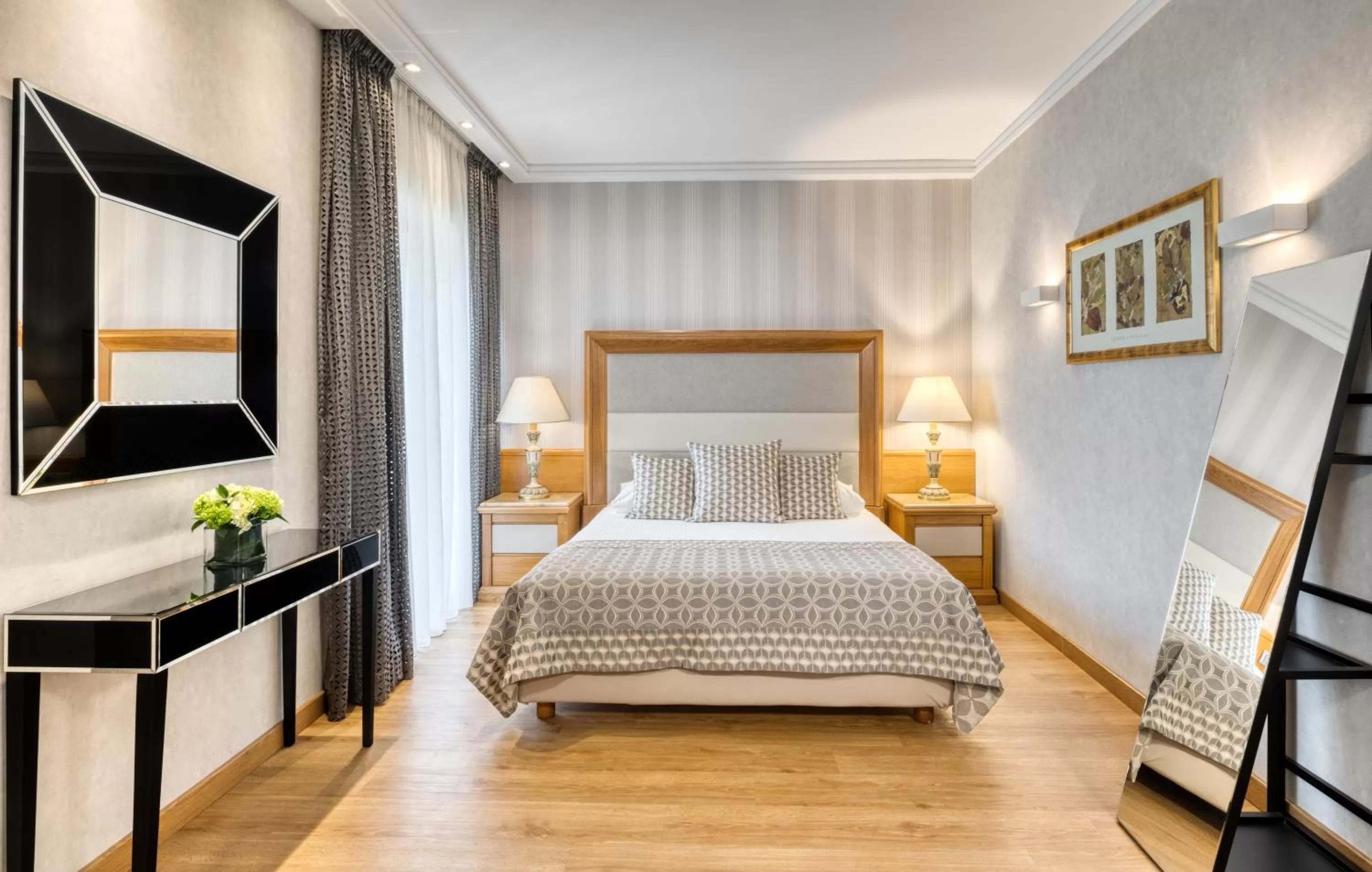 Bed in Divani Palace Acropolis