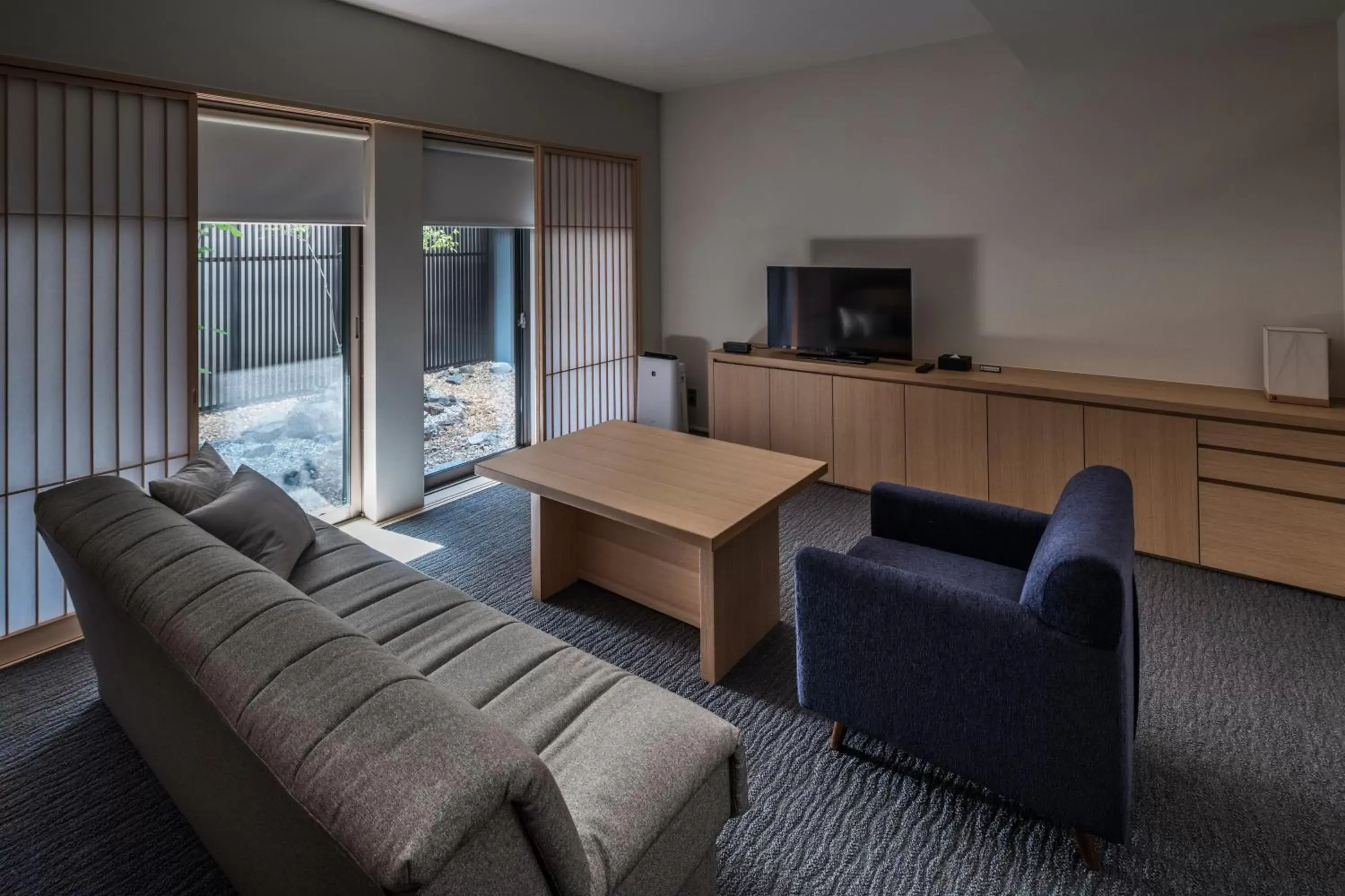 Double One Bedroom Suite with Kitchenette and Garden view - Ground Floor in Tomoya Residence Hotel Kyoto