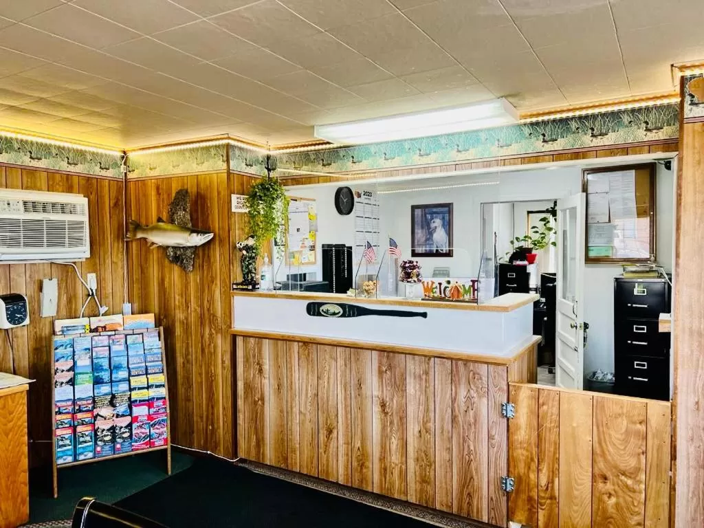 Lobby or reception in Sage N Sand Motel