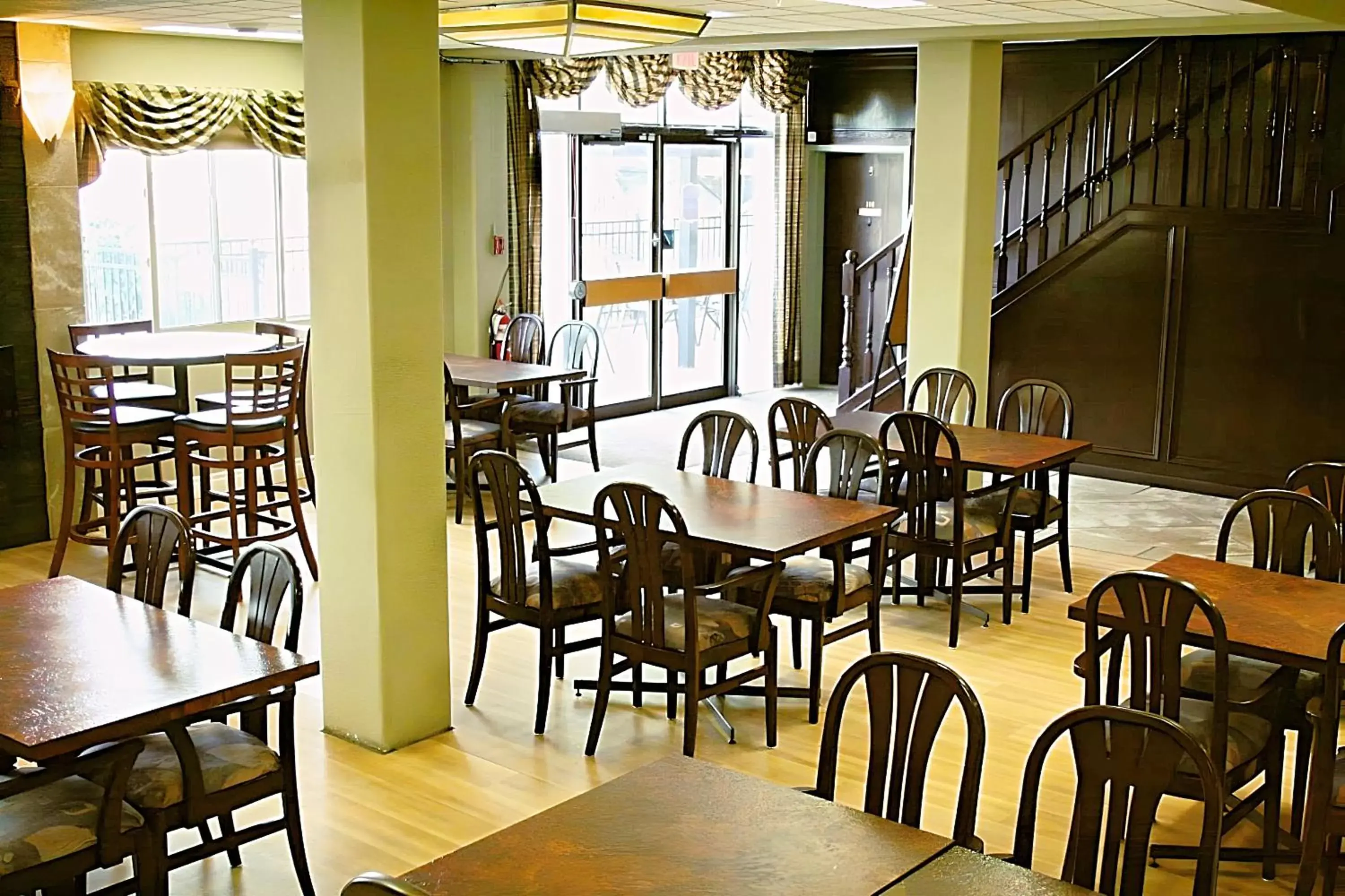 Dining area, Restaurant/Places to Eat in The Medicine Hat Villa