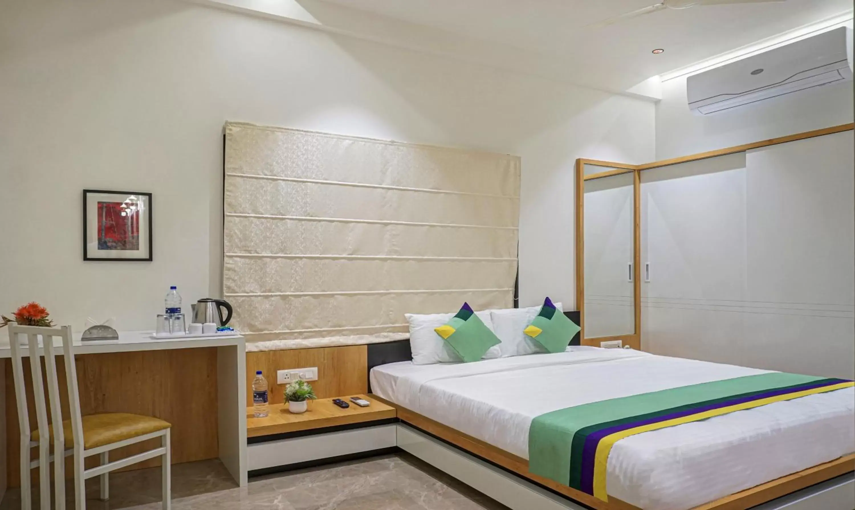 Bedroom, Bed in Treebo The Utsav, Nashik Bedroom, Bed in Treebo The Utsav, Nashik