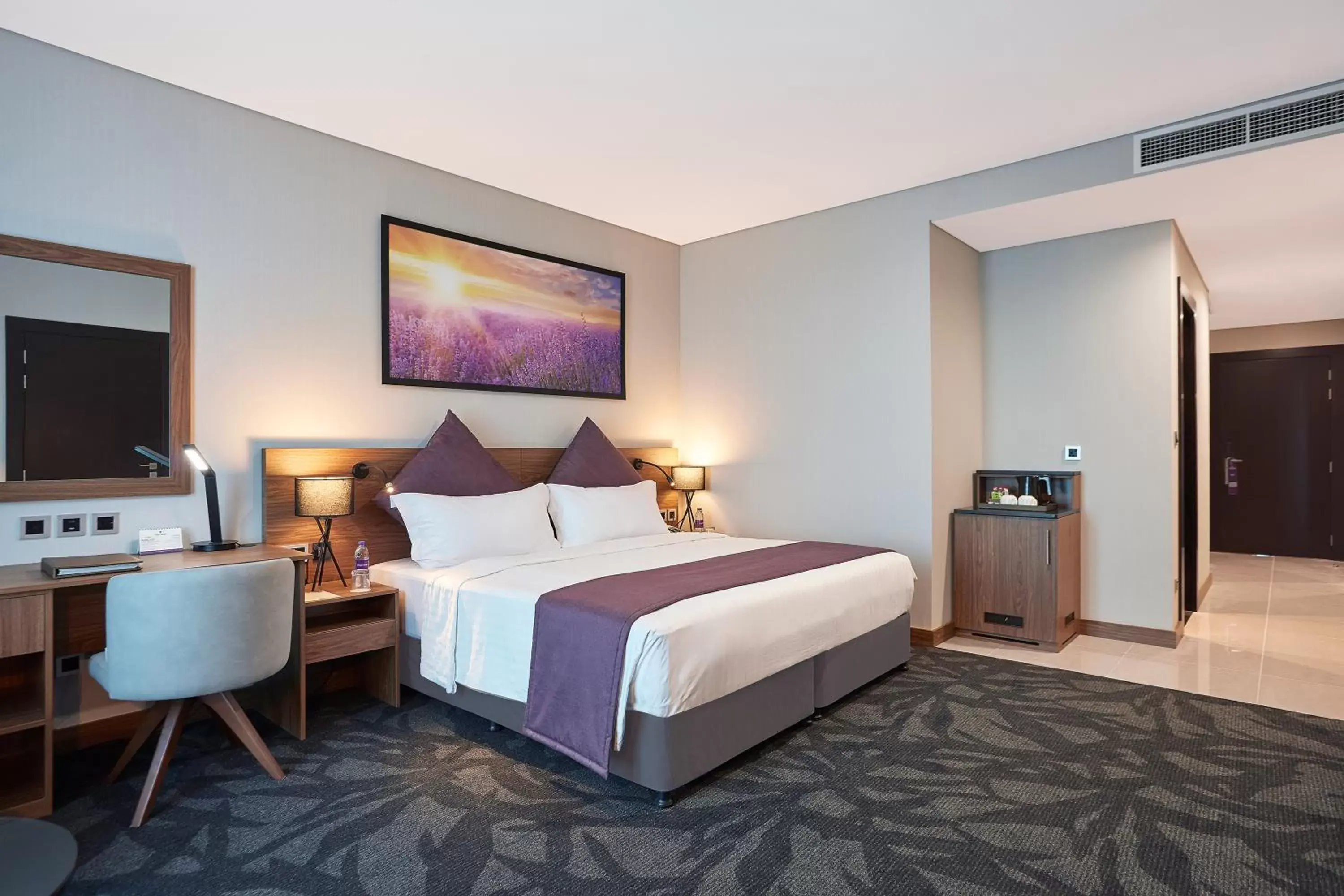 Bedroom, Bed in Park Regis Business Bay