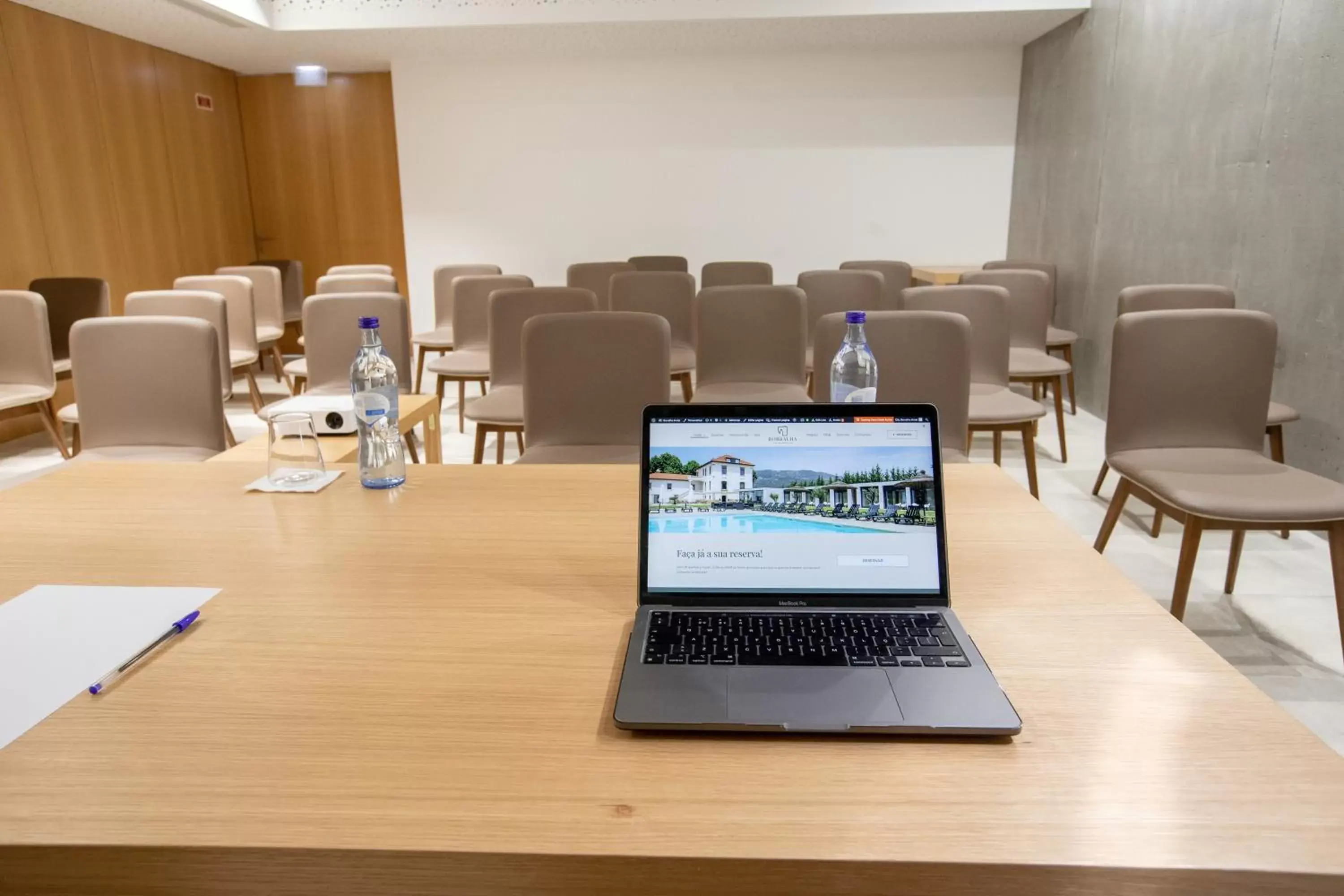 Business Area/Conference Room in Borralha Hotel, Restaurante & Spa