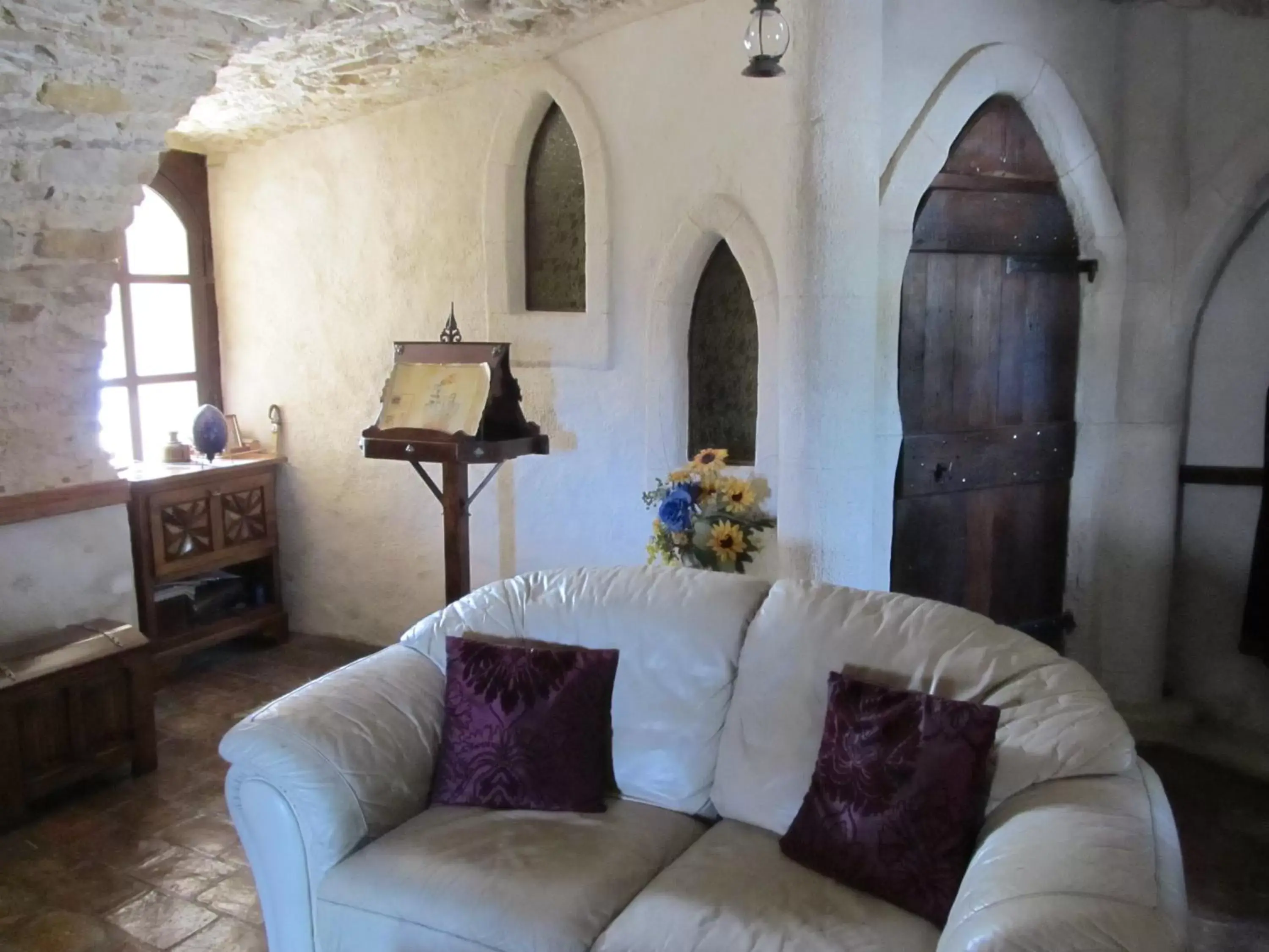 Lounge or bar, Seating Area in Suite Cardinale 40m2 chambre d' hôte du Mas Fabrègue