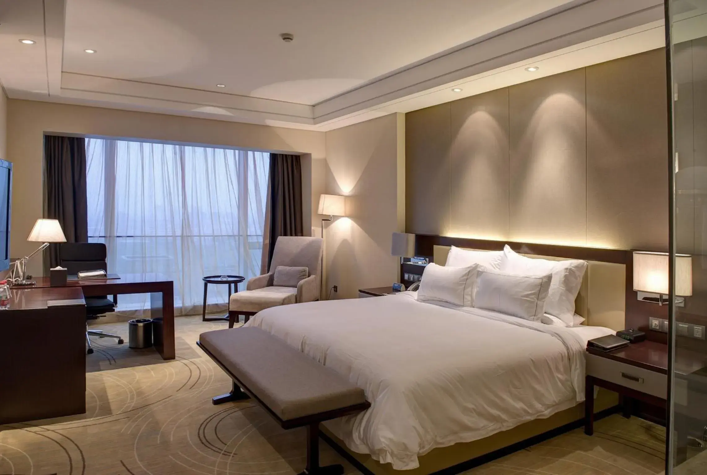 Photo of the whole room in Crowne Plaza Taizhou, an IHG Hotel