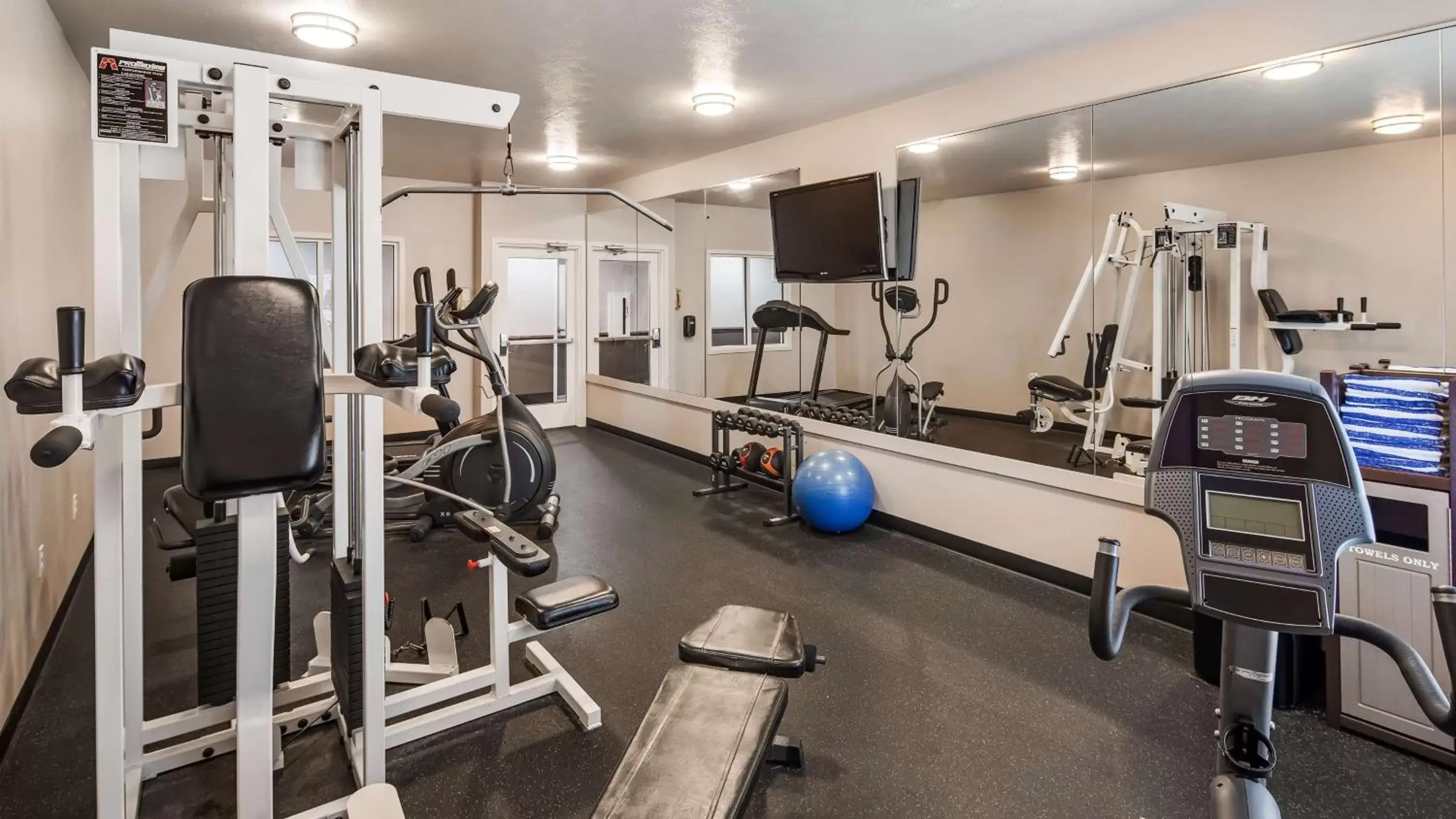 Activities, Fitness Center/Facilities in Best Western Beacon Inn