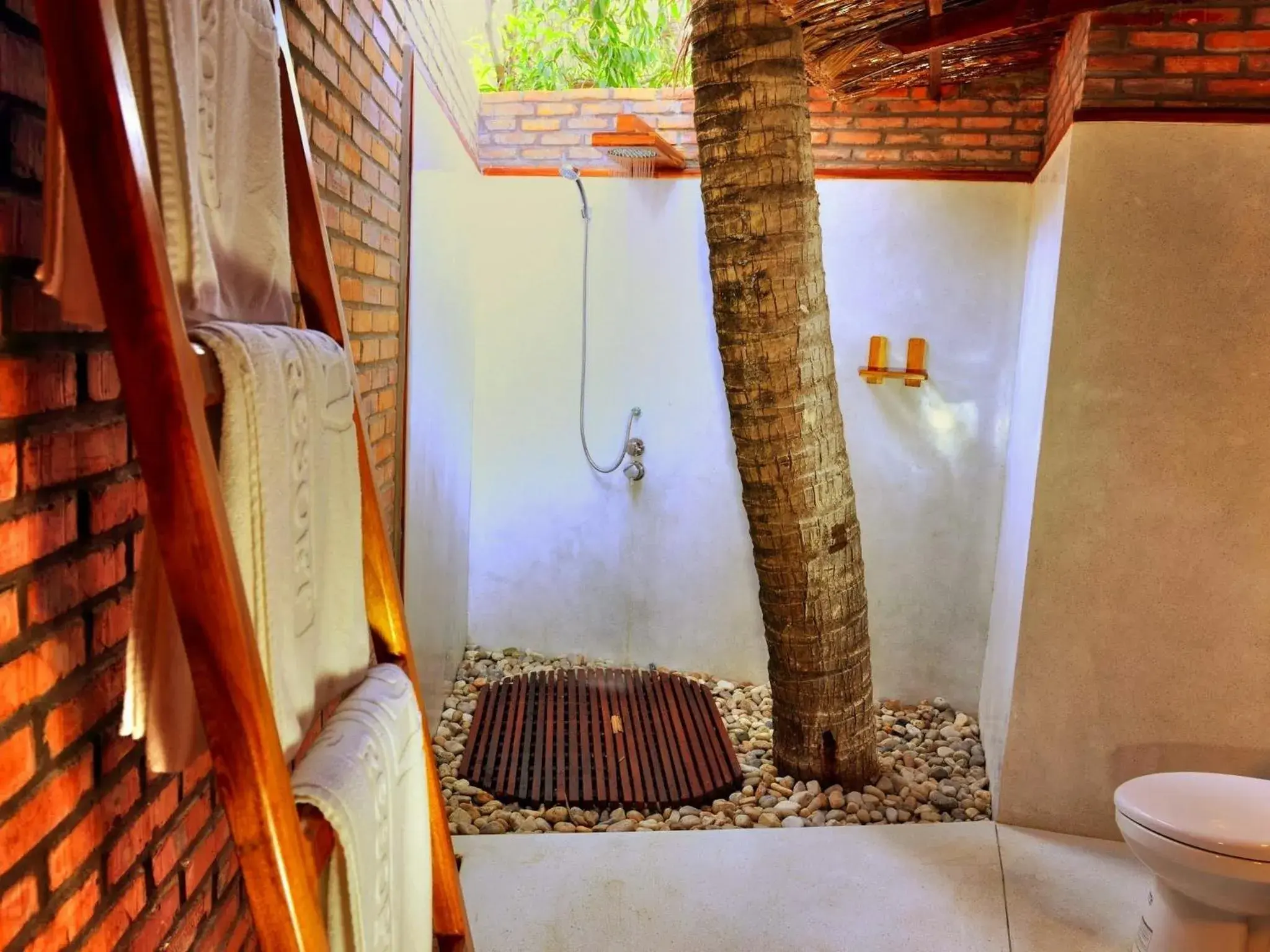 Bathroom, Bed in Ananda Resort