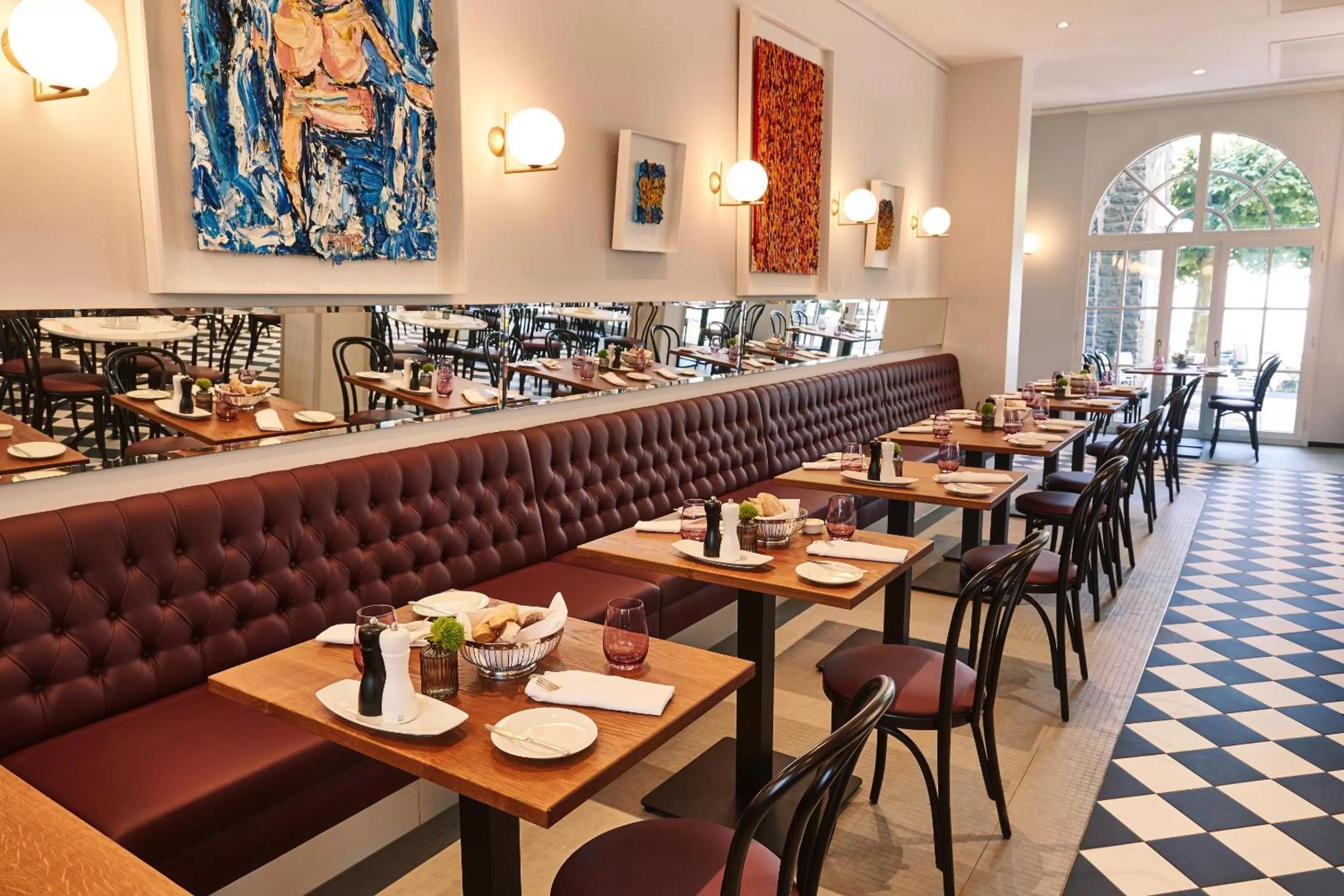 Restaurant/places to eat in Steigenberger ICON Grandhotel & Spa Petersberg