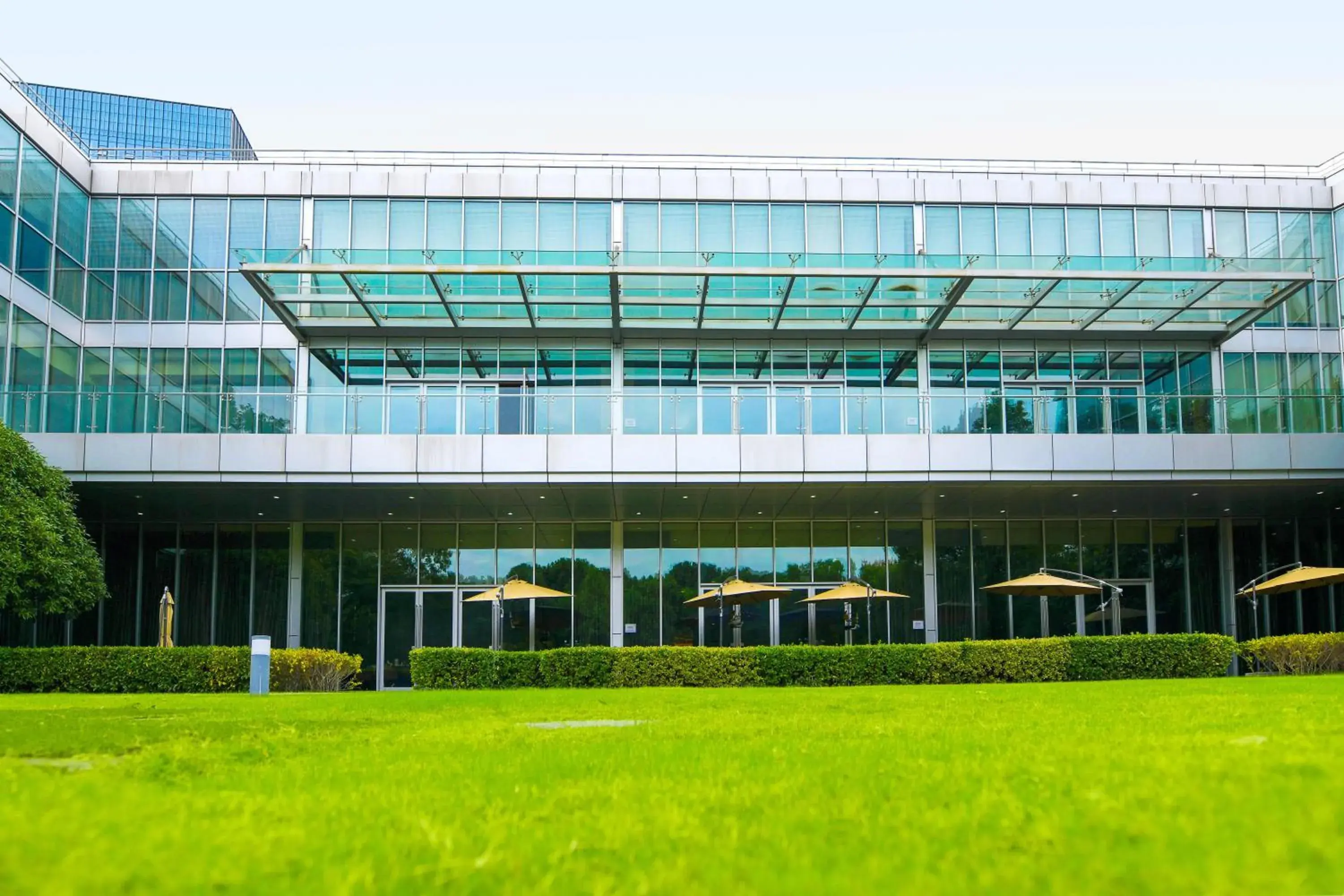 Property building in Crowne Plaza Shanghai Xiayang Lake by IHG Property building in Crowne Plaza Shanghai Xiayang Lake by IHG