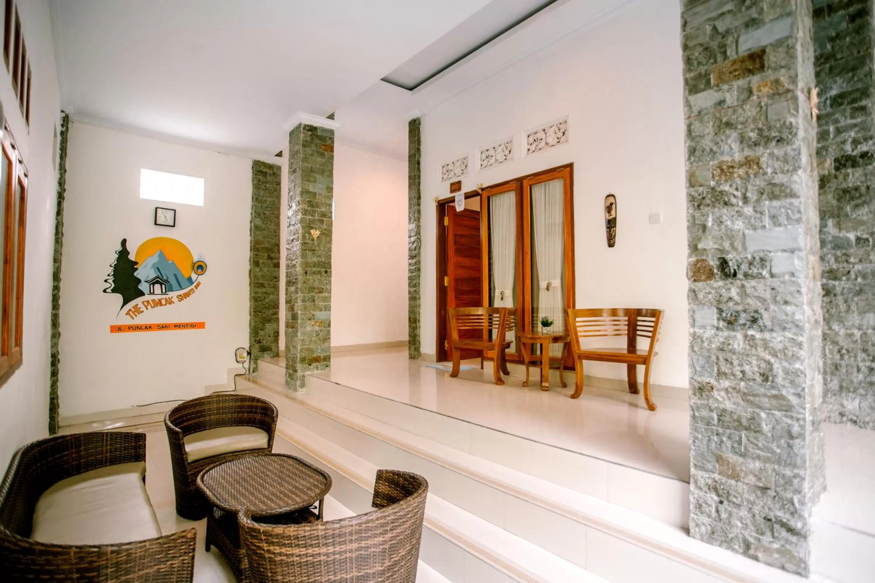 Balcony/Terrace in The Puncak Santhi Inn