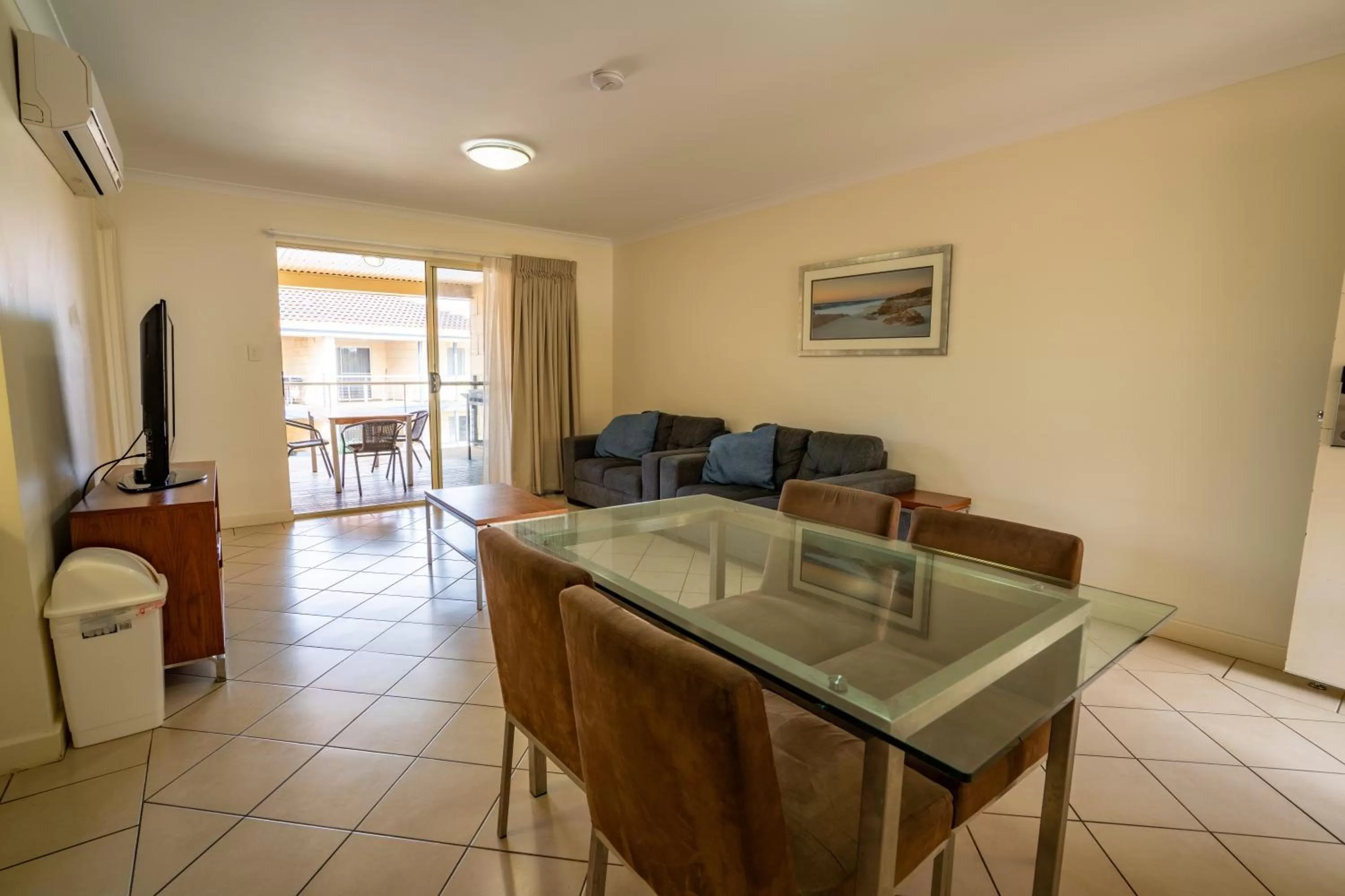 TV and multimedia in Kalbarri Edge Resort