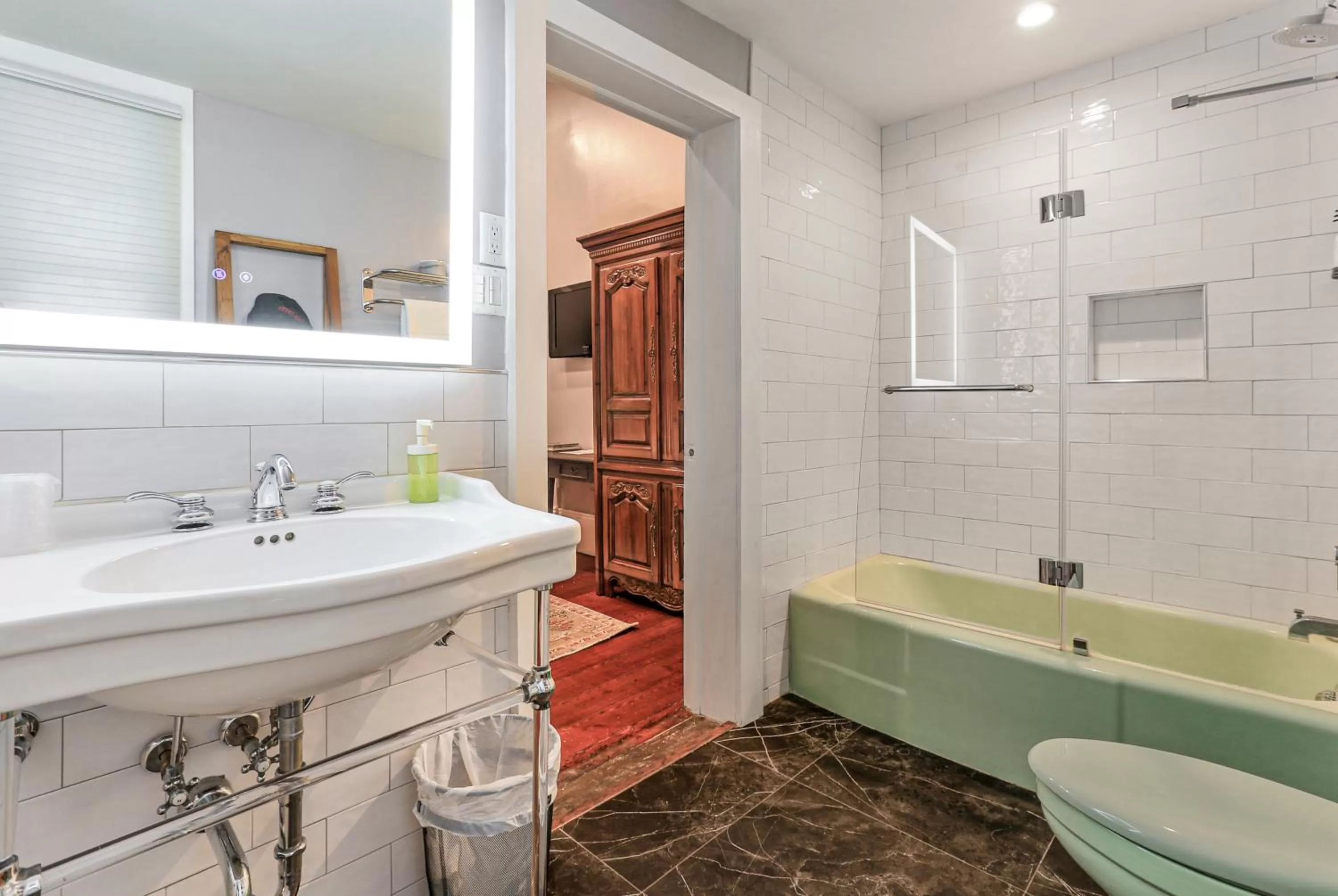 Bathroom in Rathbone Mansions New Orleans