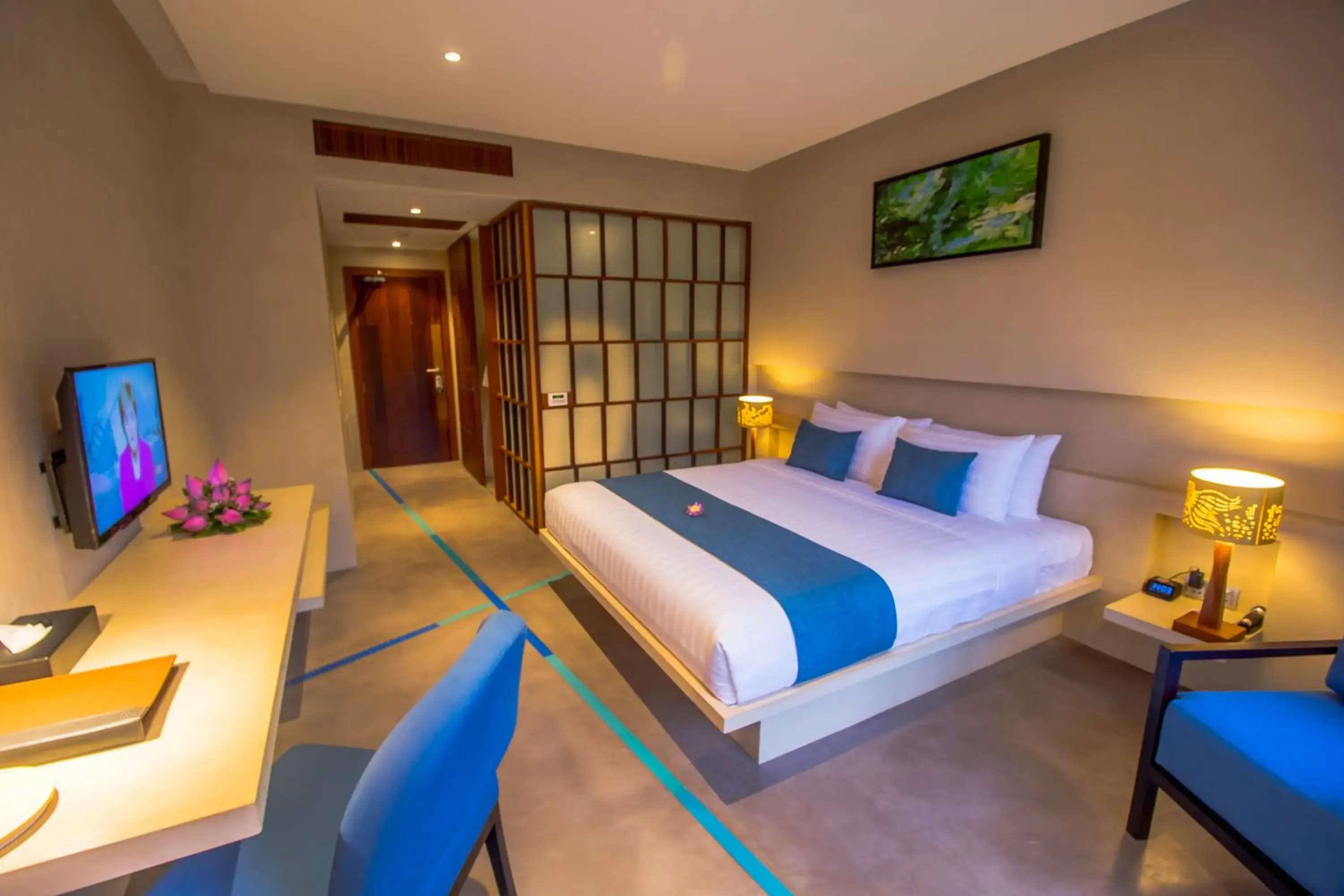 Shower, Bed in Sakmut Boutique Hotel