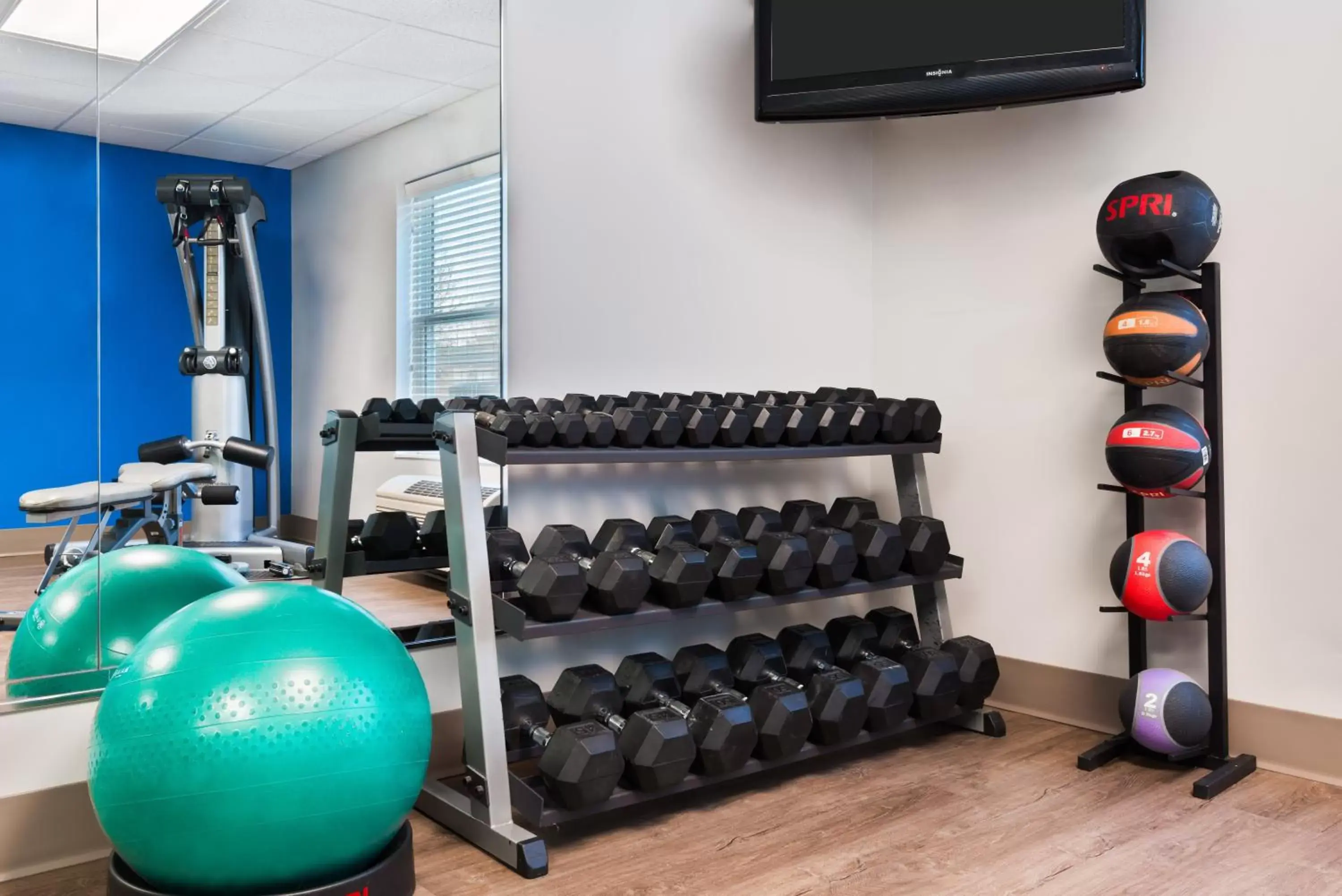 Fitness centre/facilities, Fitness Center/Facilities in Holiday Inn Express & Suites - Columbus Airport East, an IHG Hotel