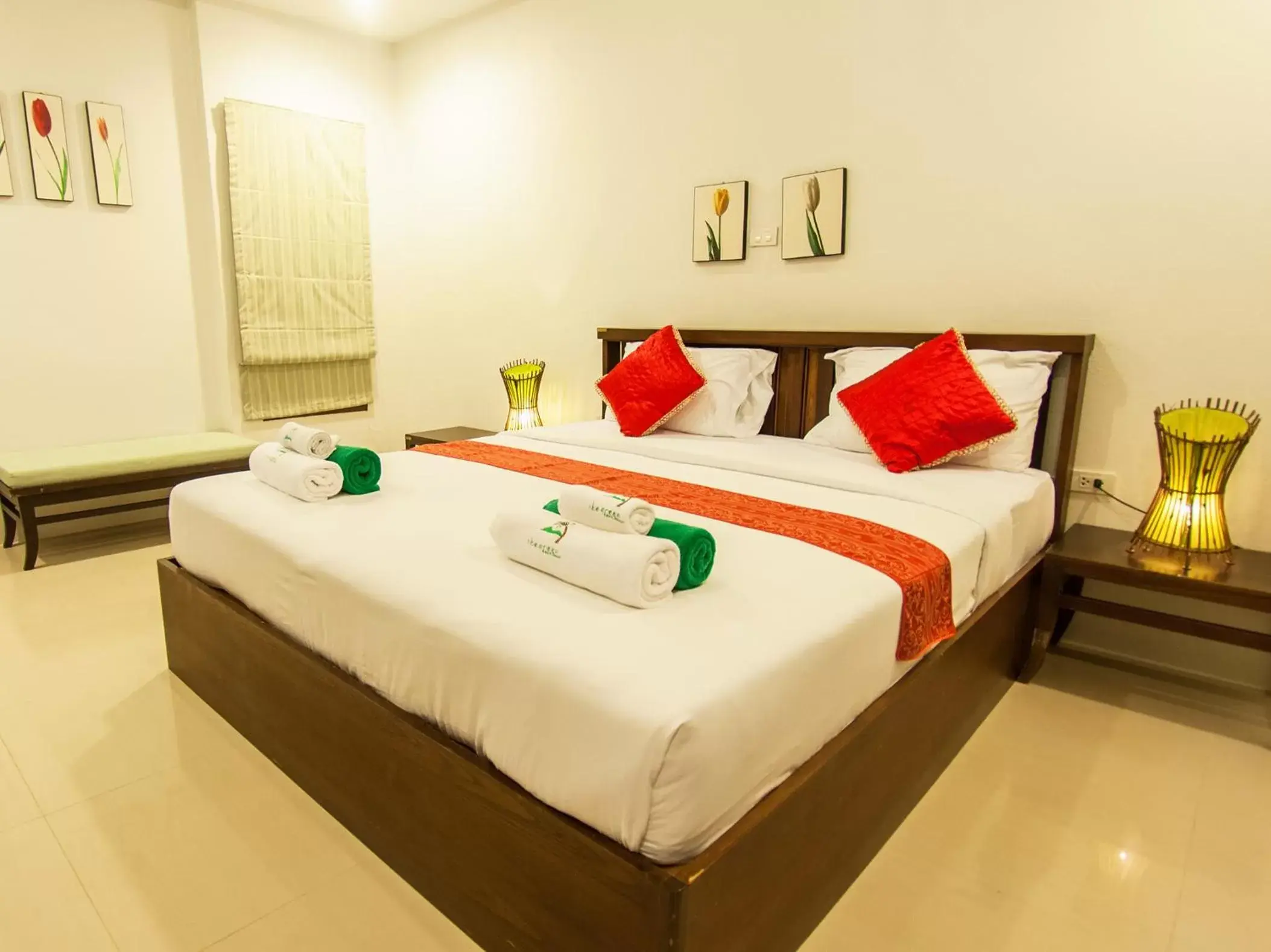 Bed in The Green Beach Resort