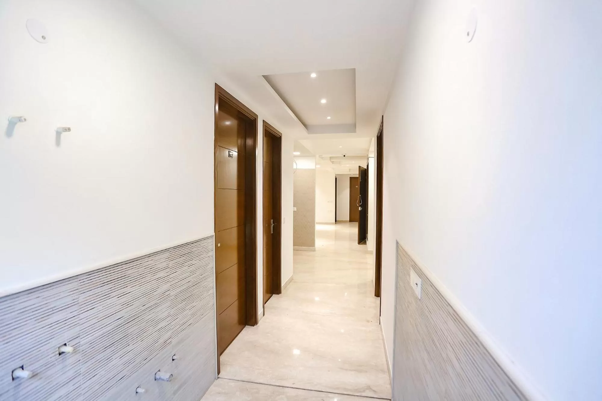 Lobby or reception in FabExpress Aerosky Deluxe - Nr Yashobhoomi Convention Centre