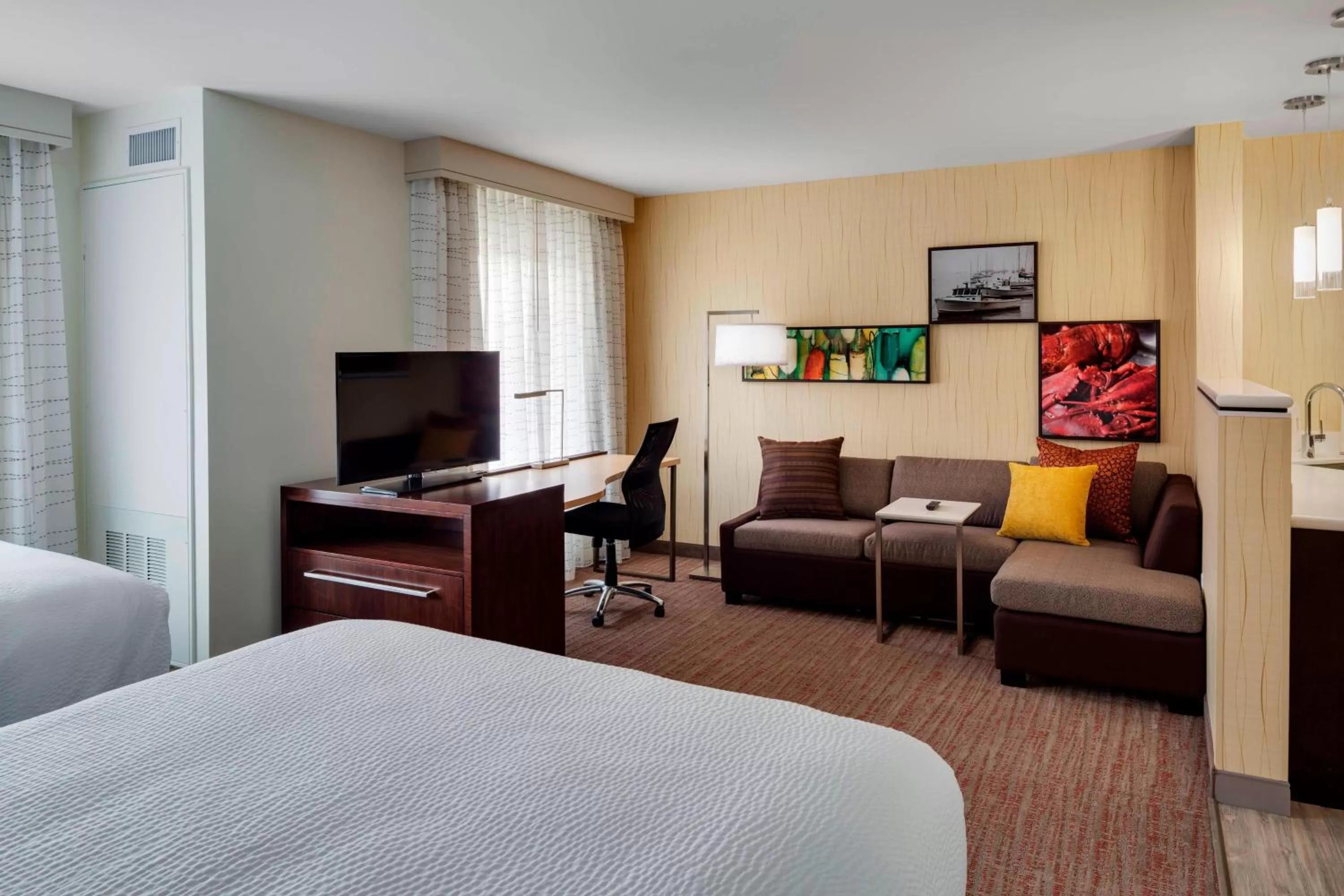 Photo of the whole room, Bed in Residence Inn by Marriott Bath Brunswick Area