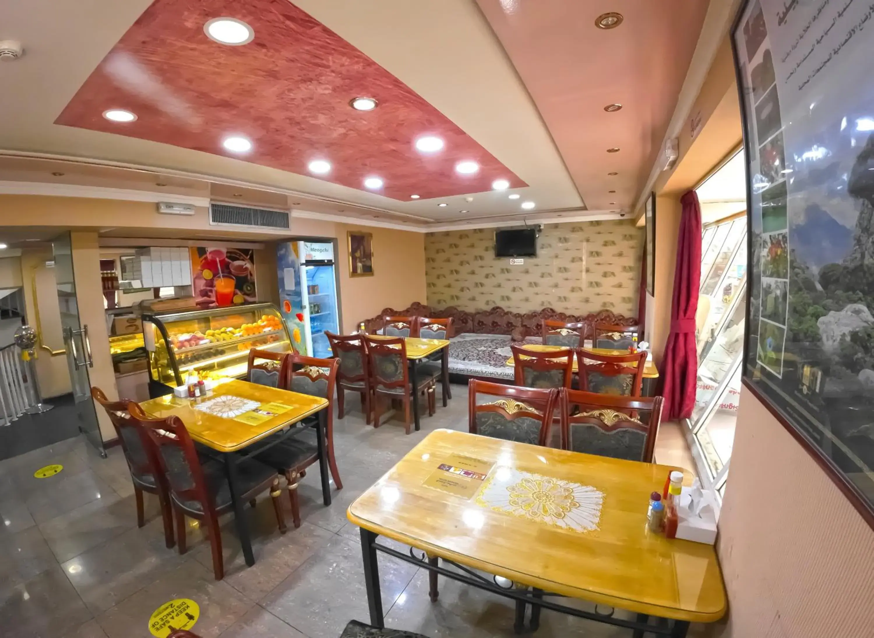 Restaurant/places to eat in Maaeen Hotel Restaurant/places to eat in Maaeen Hotel