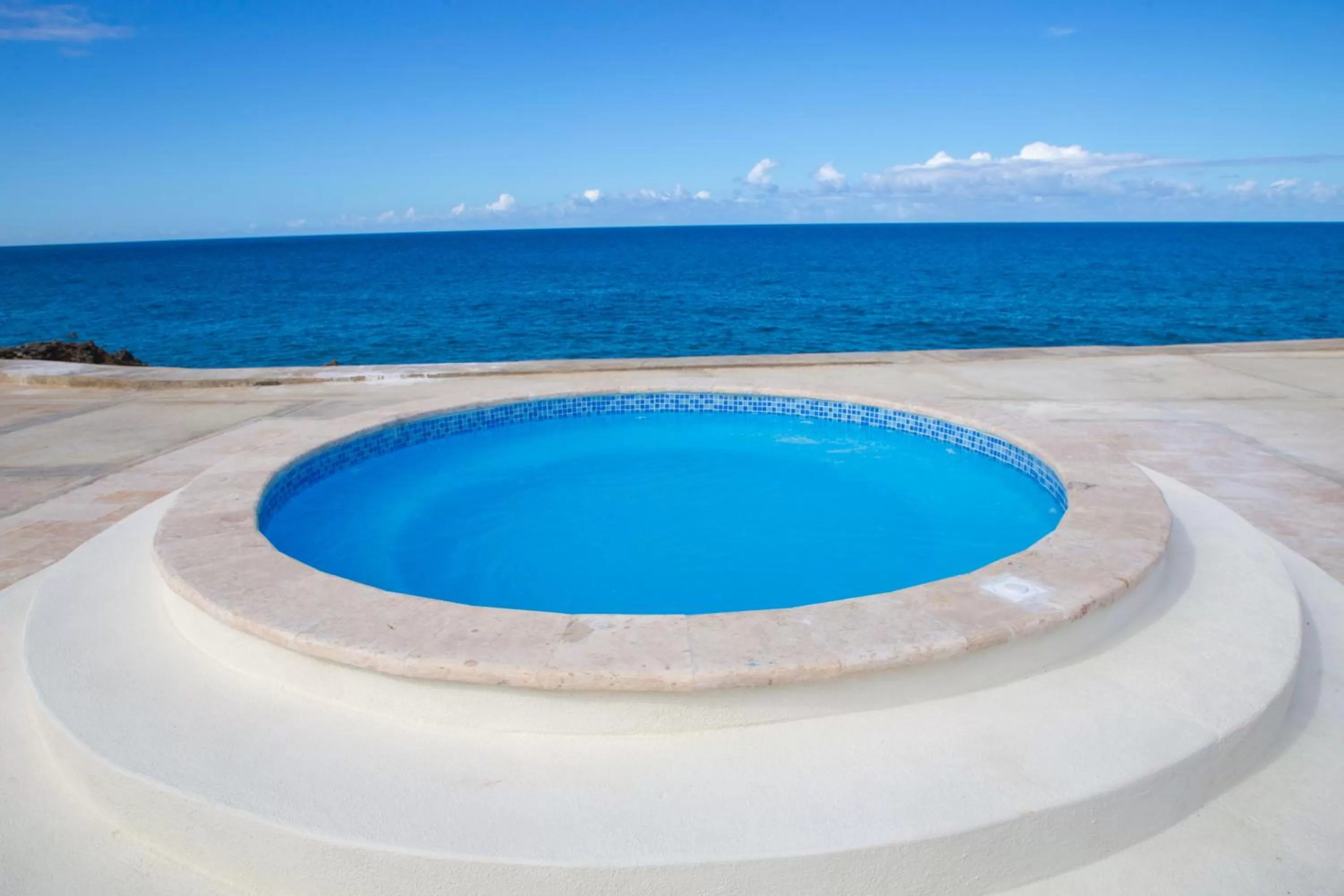 Sea view, Swimming Pool in Ocean Village Deluxe Resort & Spa
