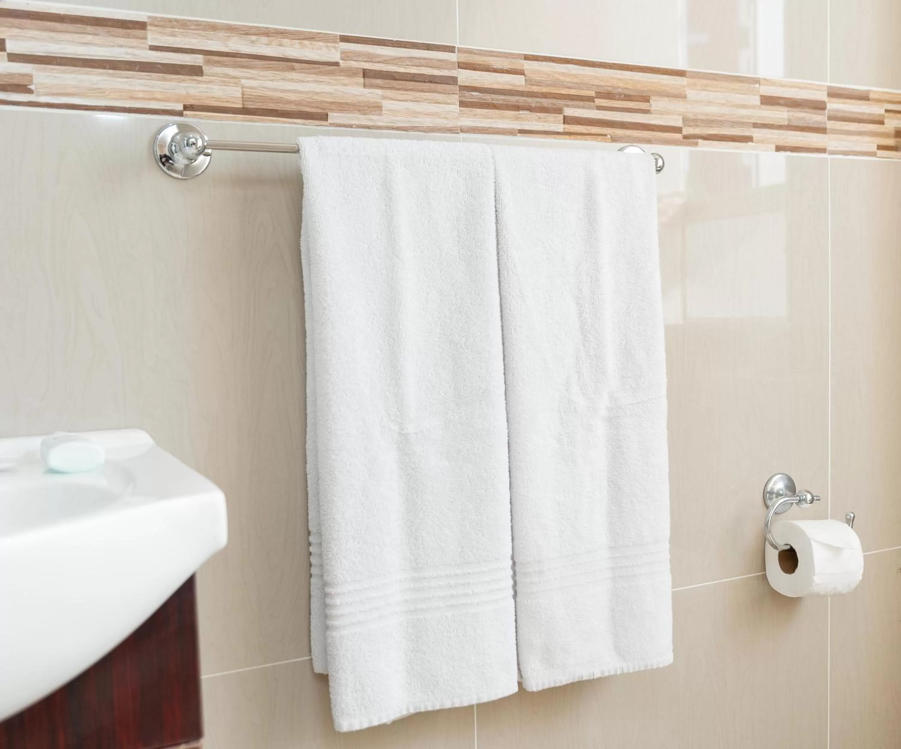 Bathroom in Bayside Hotel 100 Pixley Kaseme Street (West Street)