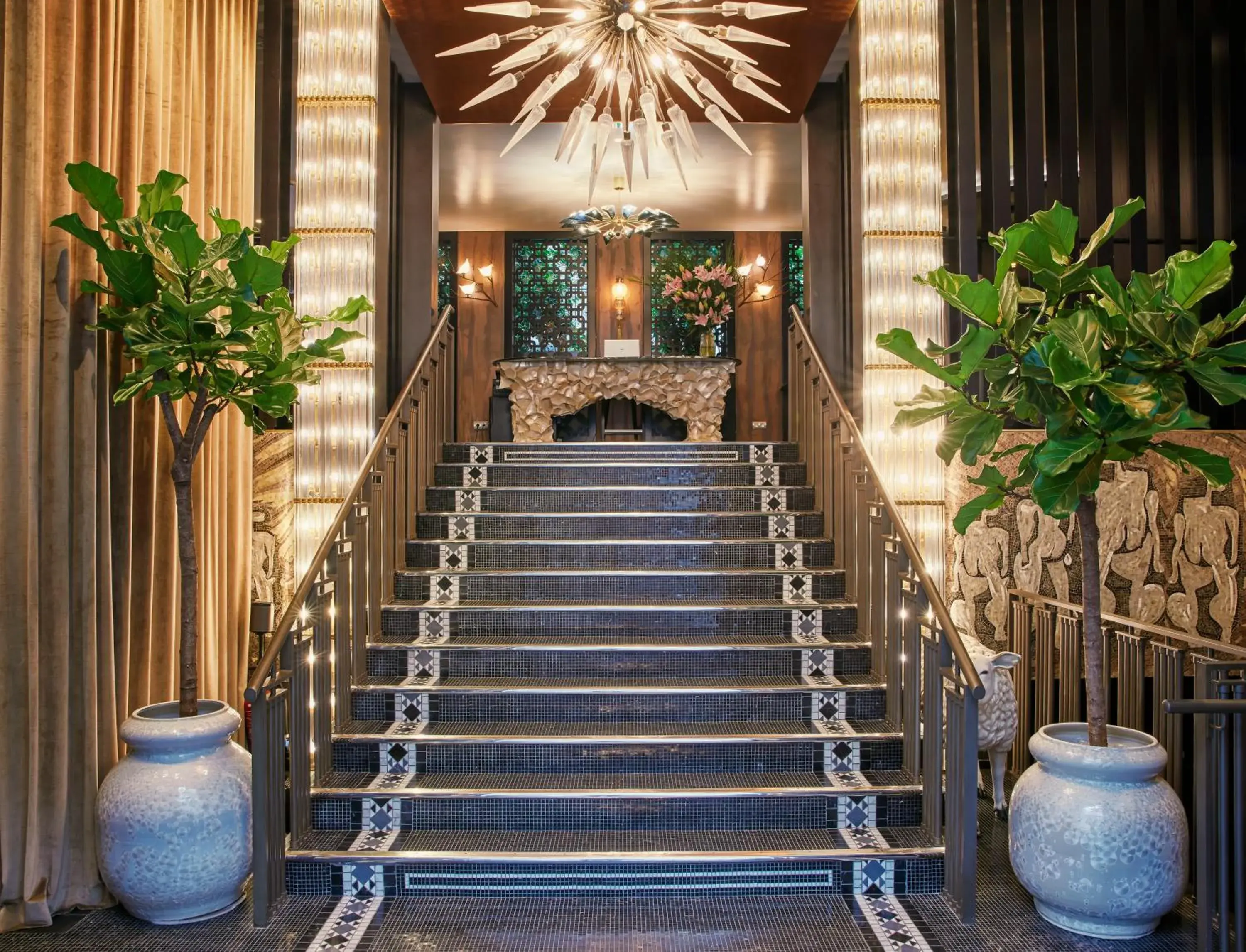 Lobby or reception in Hôtel Juliana Paris