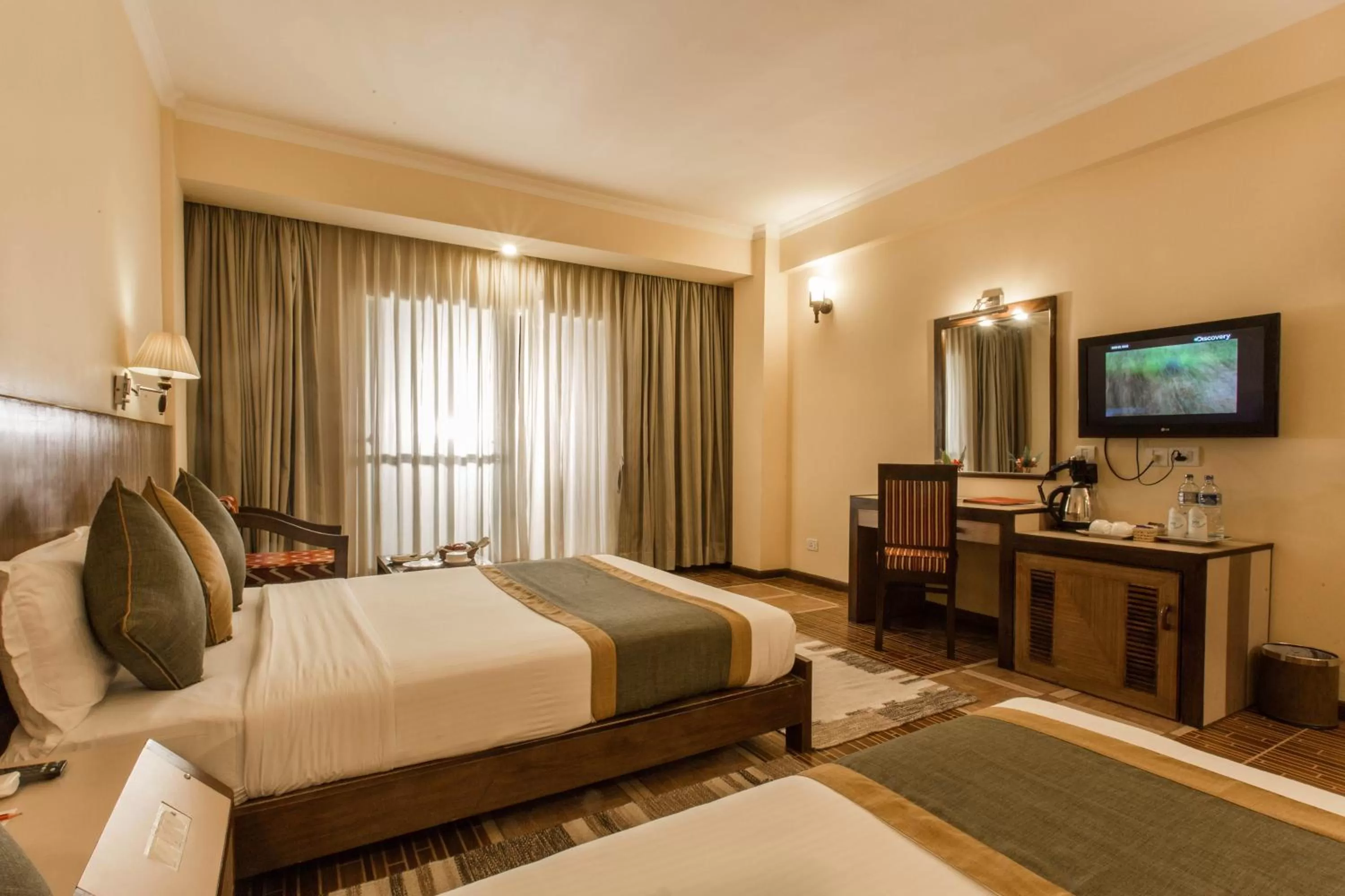 TV and multimedia, TV/Entertainment Center in Mount Kailash Resort