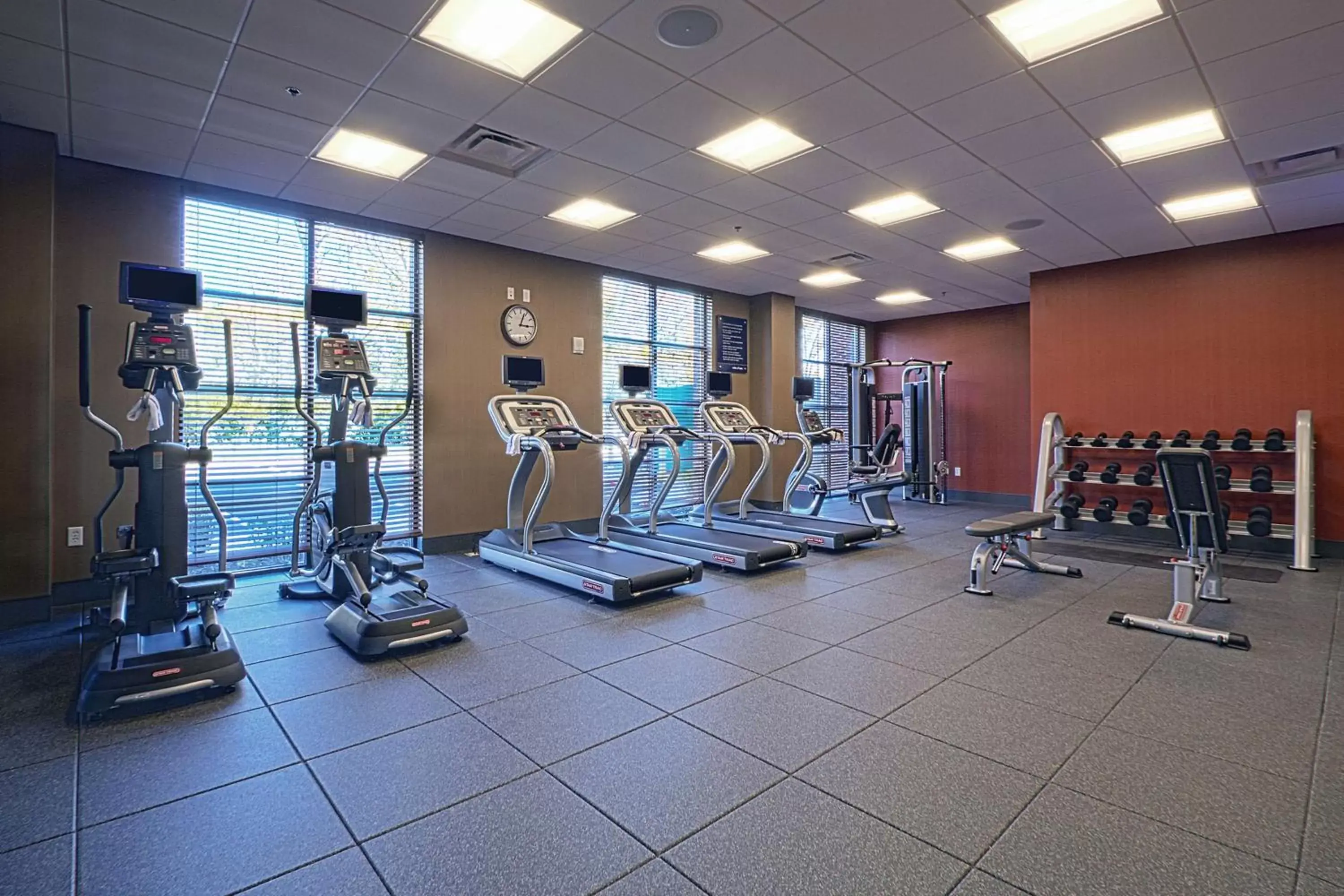 Fitness centre/facilities, Fitness Center/Facilities in Hampton Inn & Suites Columbus/University Area