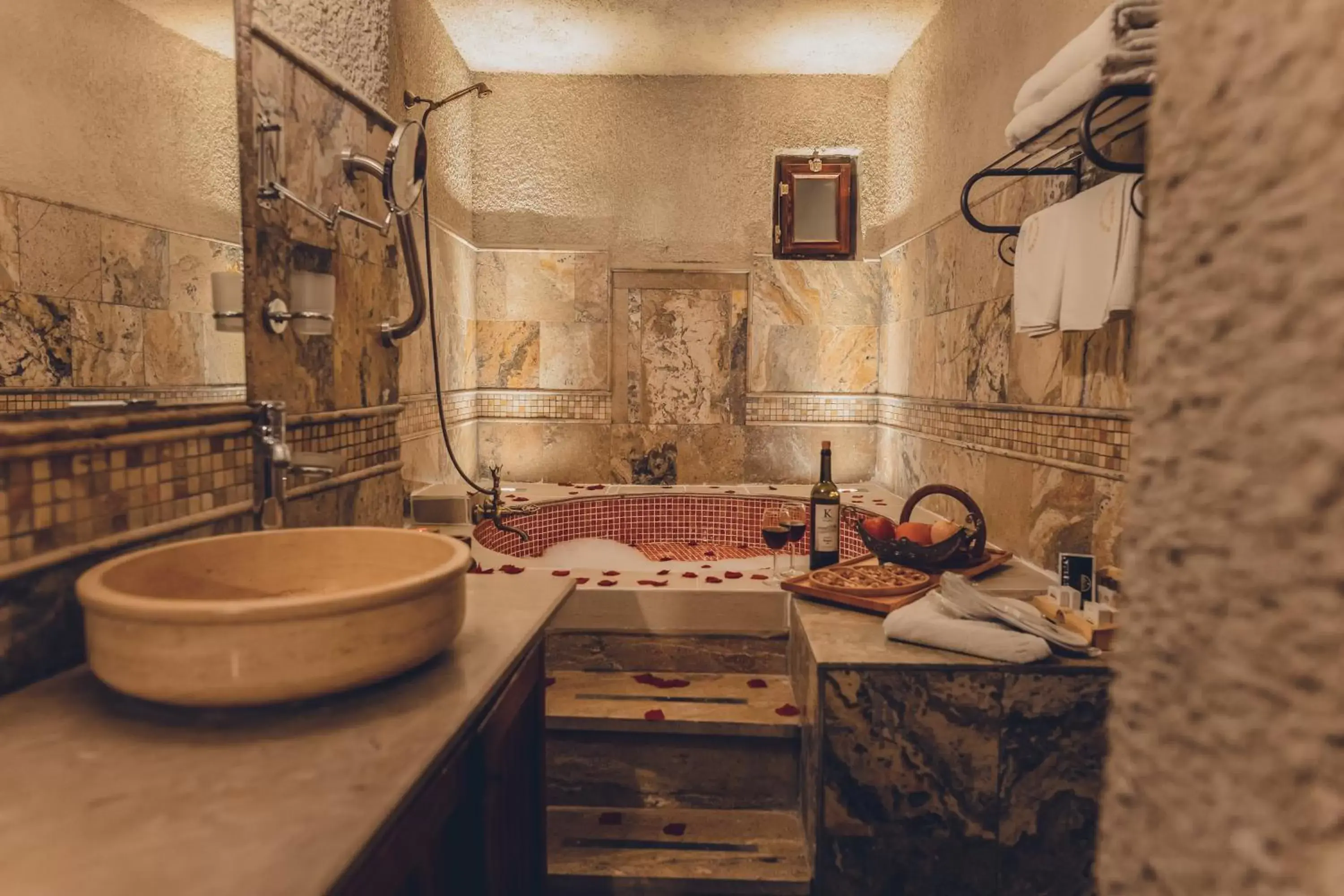 Bathroom in Maccan Cave Hotel