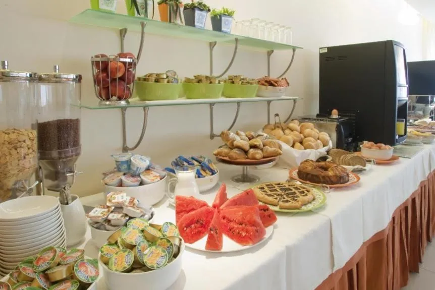 Food and drinks, Food in Green Park Hotel