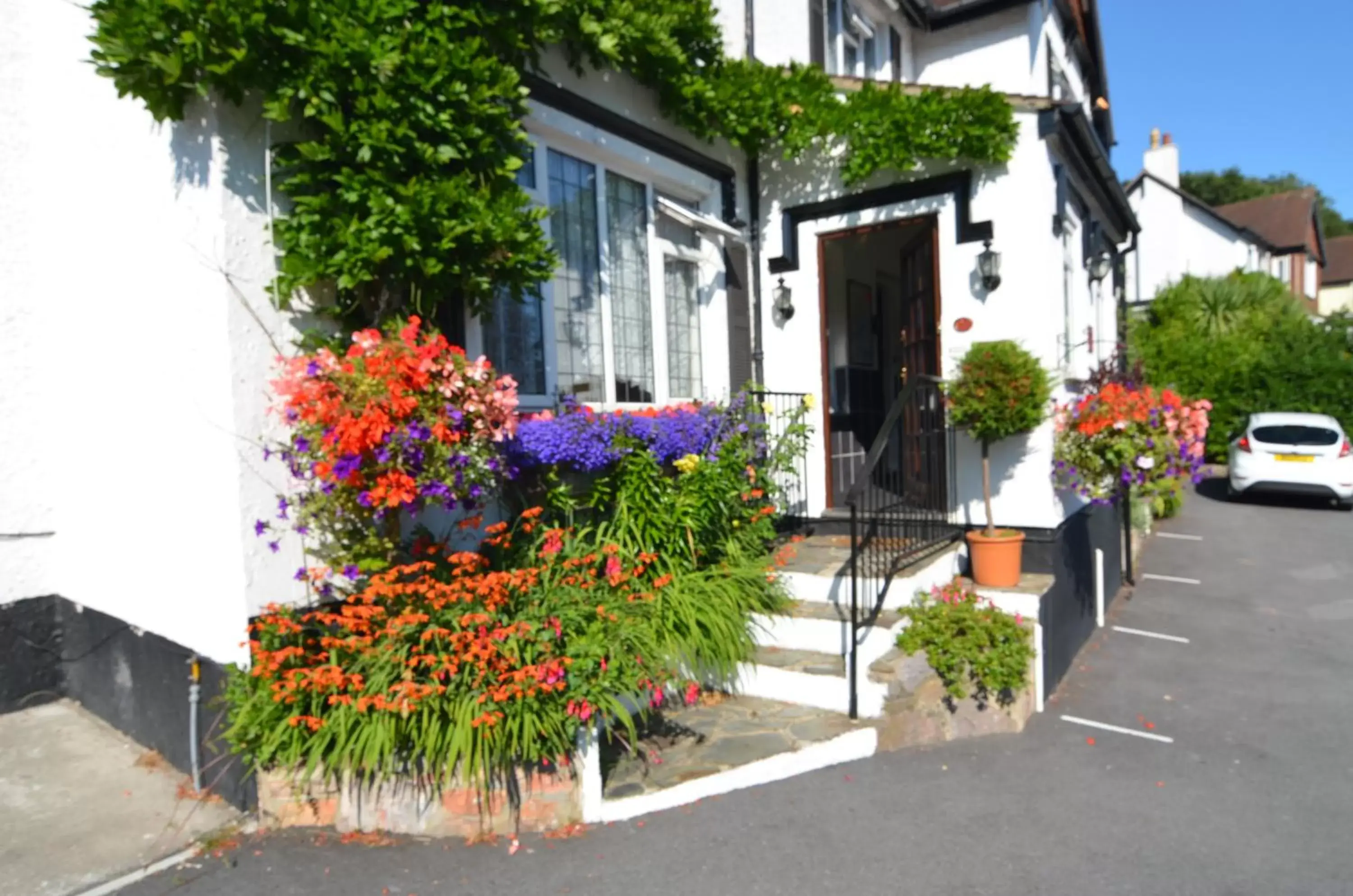 Facade/entrance, Property Building in Stover Lodge